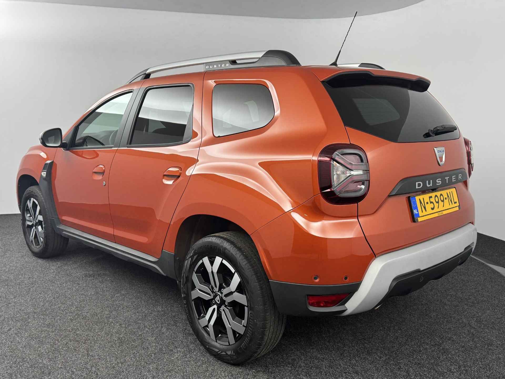 Dacia Duster 1.0 TCe 100 Bi-Fuel Prestige | Keyless | Climate Control | Apple Carplay/Android Auto - 8/49