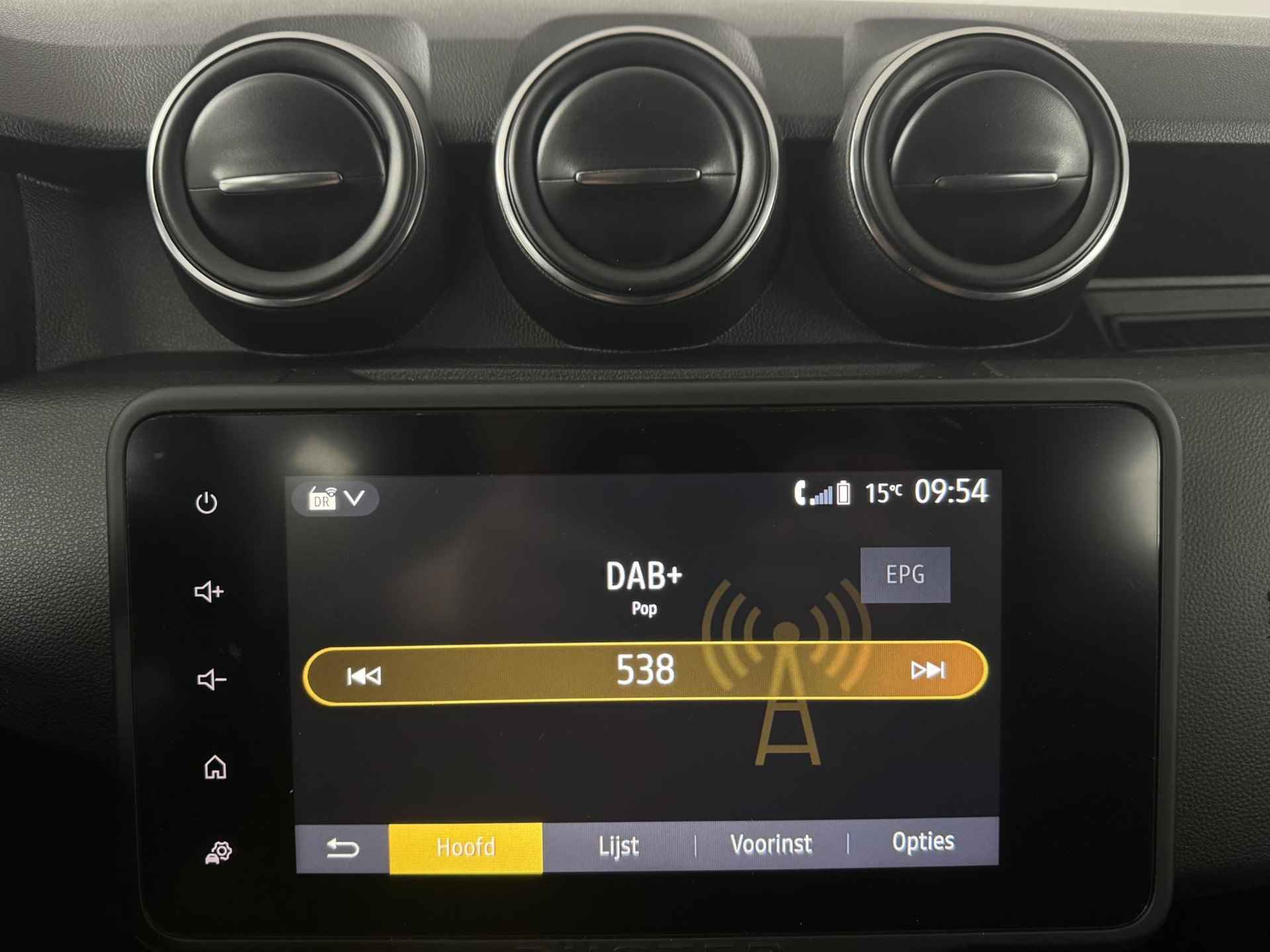 Dacia Duster 1.0 TCe 100 Bi-Fuel Prestige | Keyless | Climate Control | Apple Carplay/Android Auto - 38/49