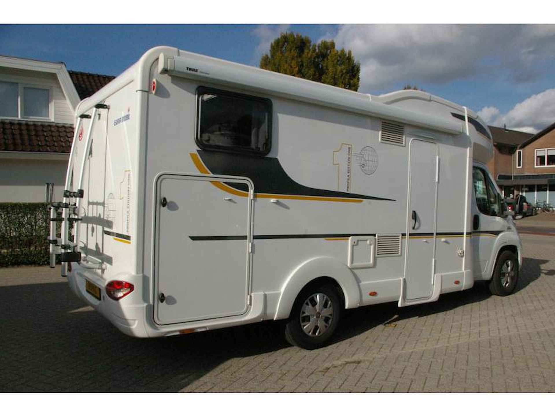 Eura Mobil Profila One 690 HB Dwars/Hef bed, XXL Garage - 3/15