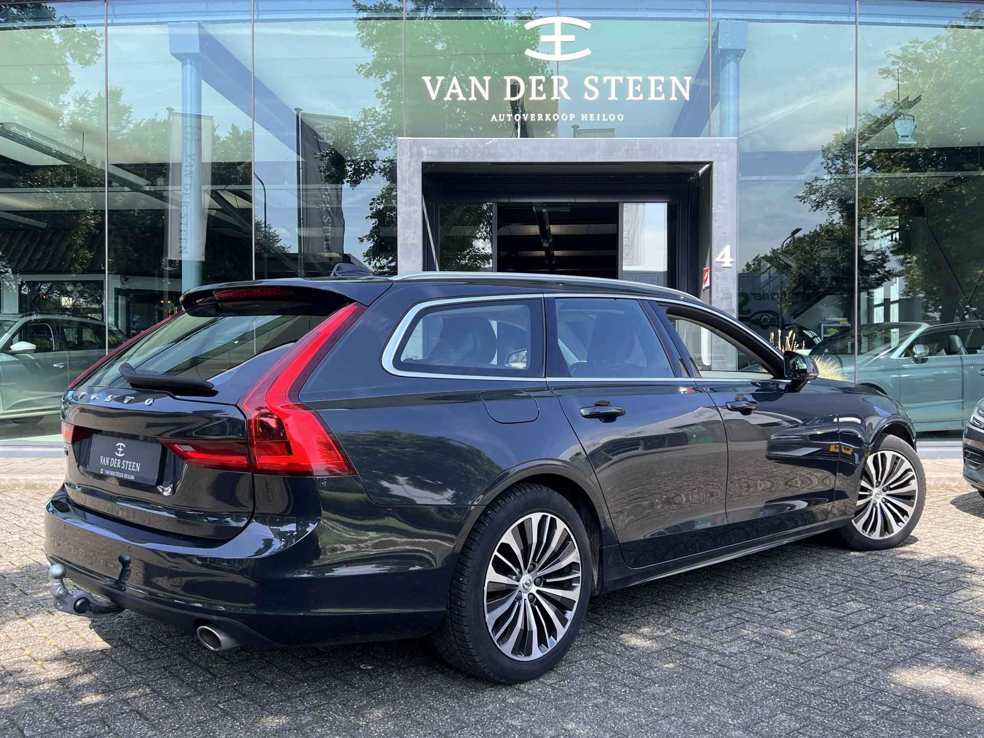 Volvo V90 2.0 T4 Momentum Standkachel | Elek. Trekhaak | Dealer Onderhouden - 2/21