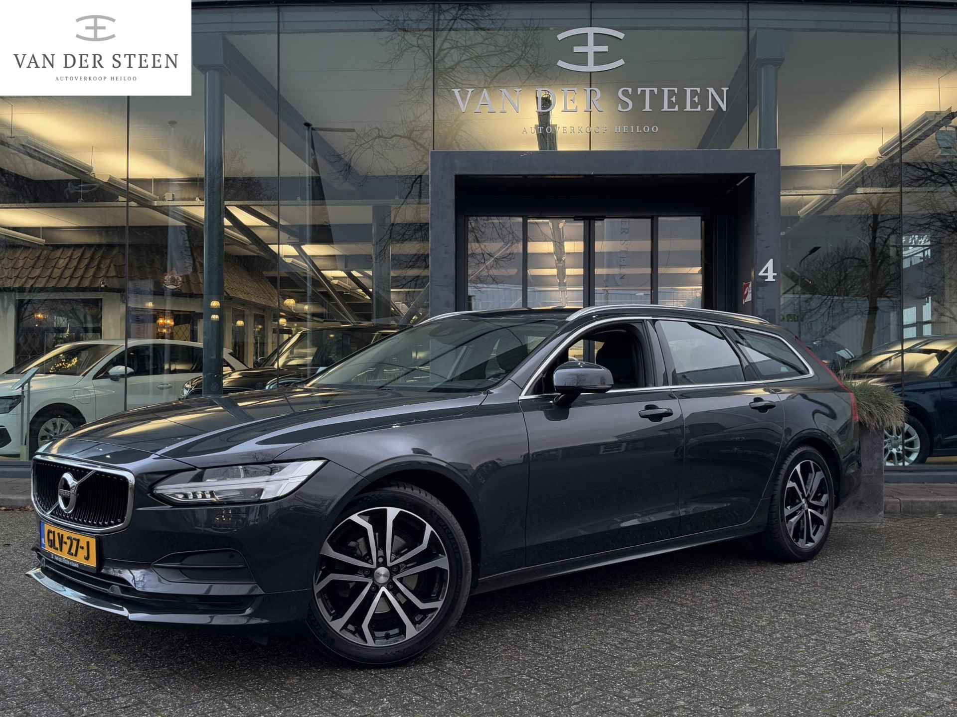 Volvo V90 2.0 T4 Momentum Standkachel | Elek. Trekhaak | Dealer Onderhouden