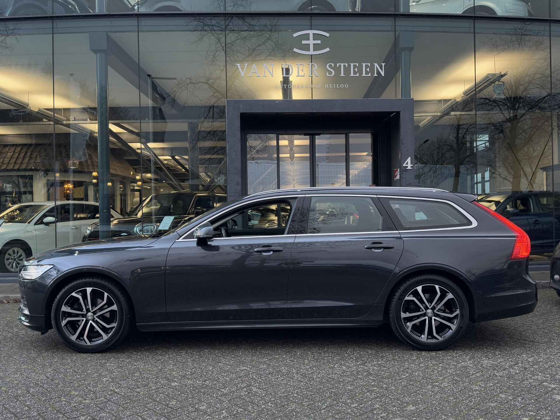 Volvo V90 2.0 T4 Momentum Standkachel | Elek. Trekhaak | Dealer Onderhouden - 6/21