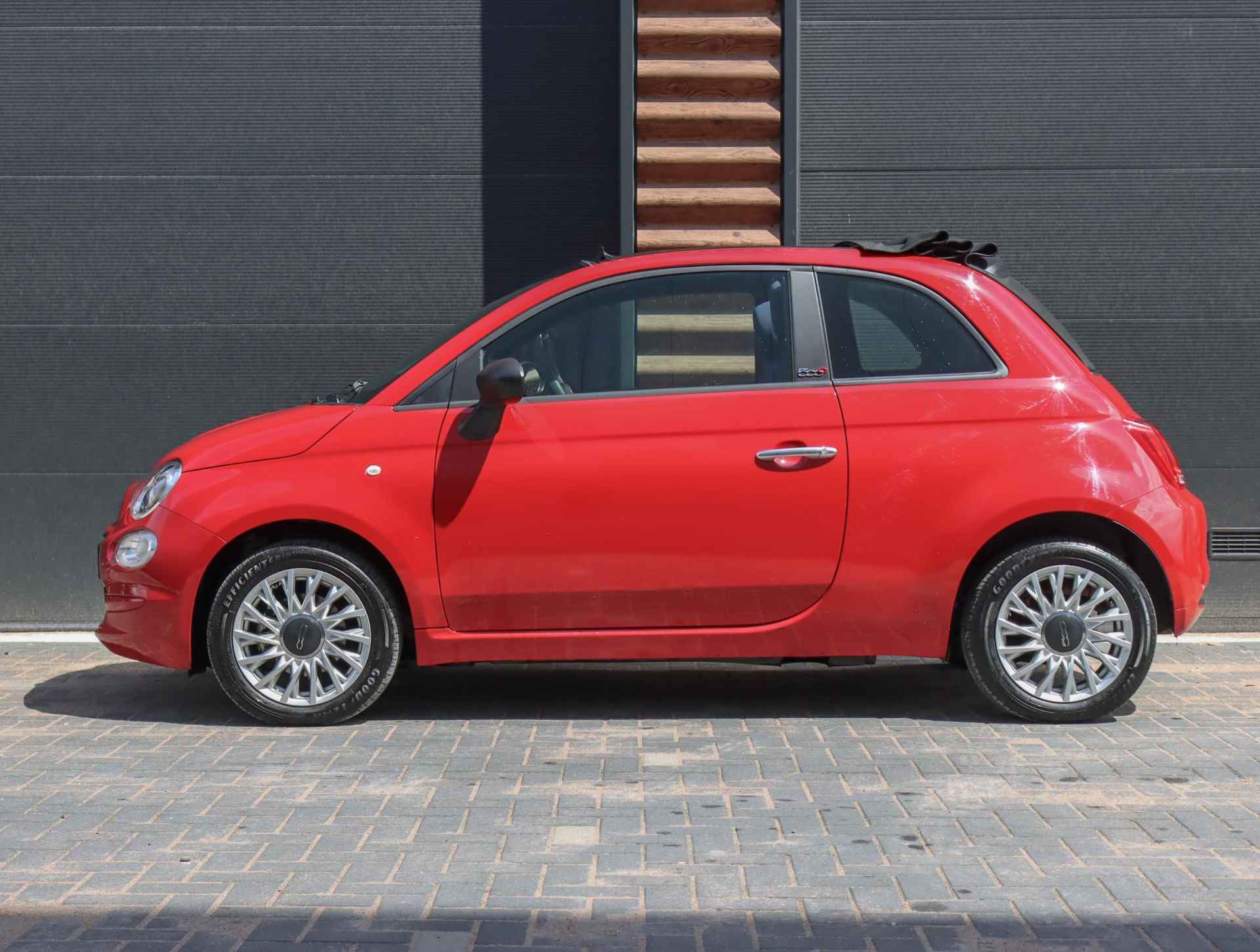 Fiat 500 C 69pk Hybrid Cult (1ste eig./Airco/NAV./AppleCarPlay/LMV/ALLseason/NL auto!/GOED ondh.) - 3/44