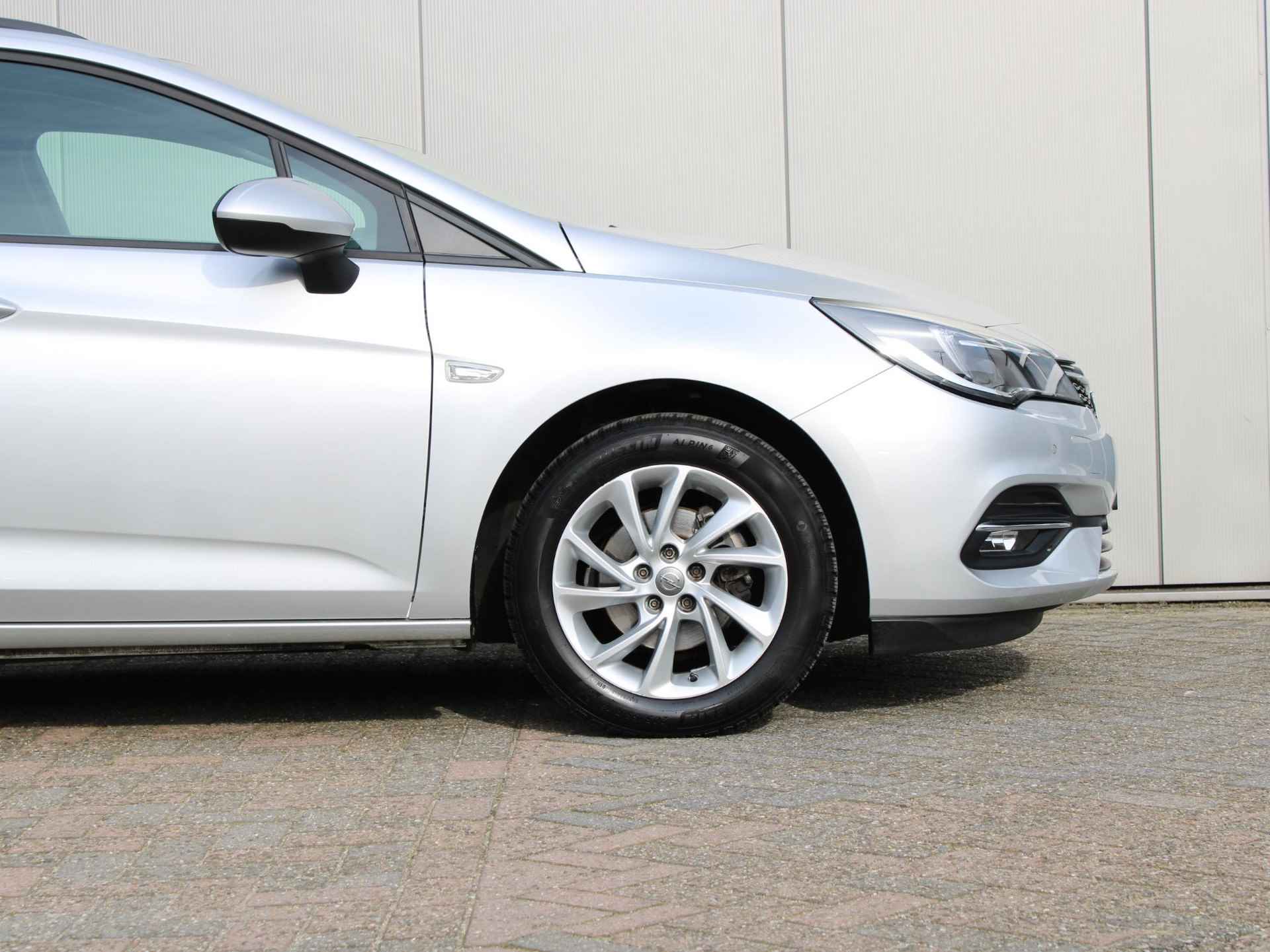 Opel Astra Sports Tourer 1.2 Business Edition | Navi / Camera / Climate - 20/24