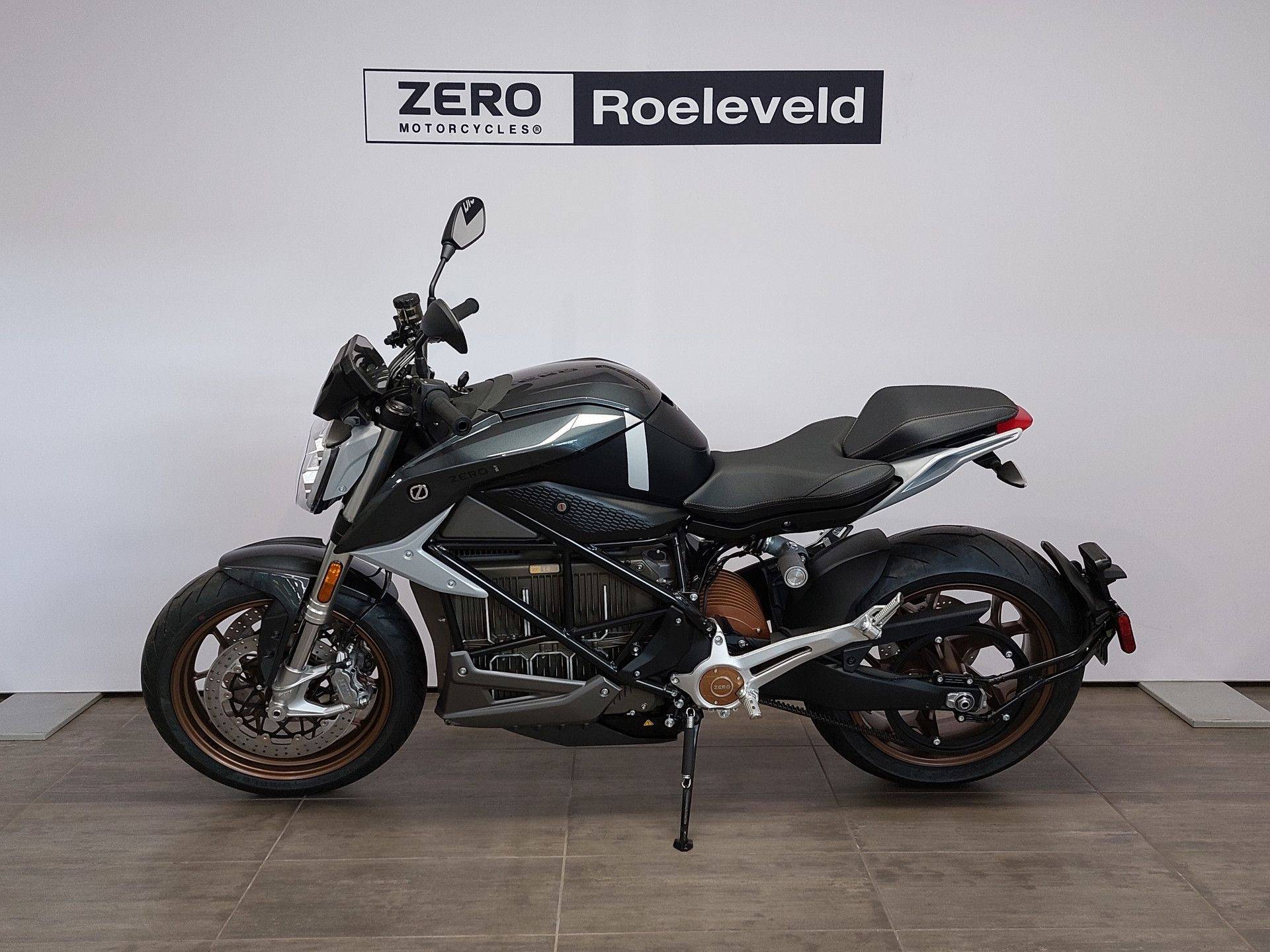Zero Motorcycles SR/F ZF14.4 Premium - 1/23