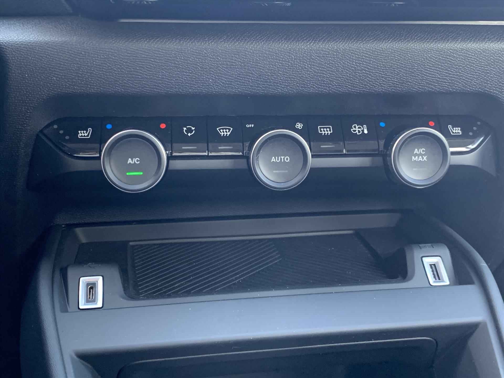 Citroen C4 1.2 PureTech 130pk S&S Feel Edition | Airconditioning | Parkeersensoren achter | Navigatie by App | Cruise control | Androidauto + Apple Carplay | - 30/45