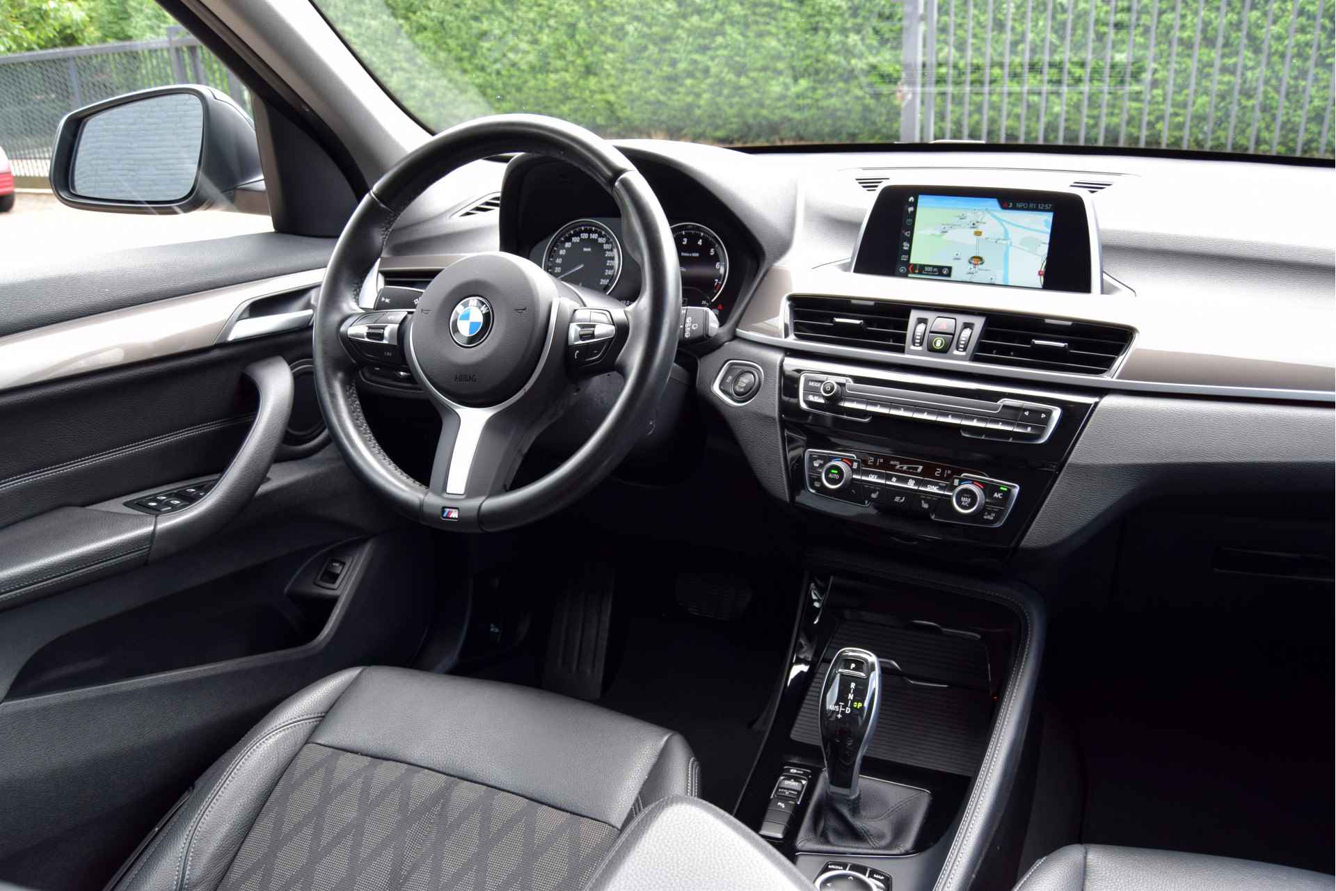 BMW X1 sDrive18i High Executive X-Line Automaat - 15/37