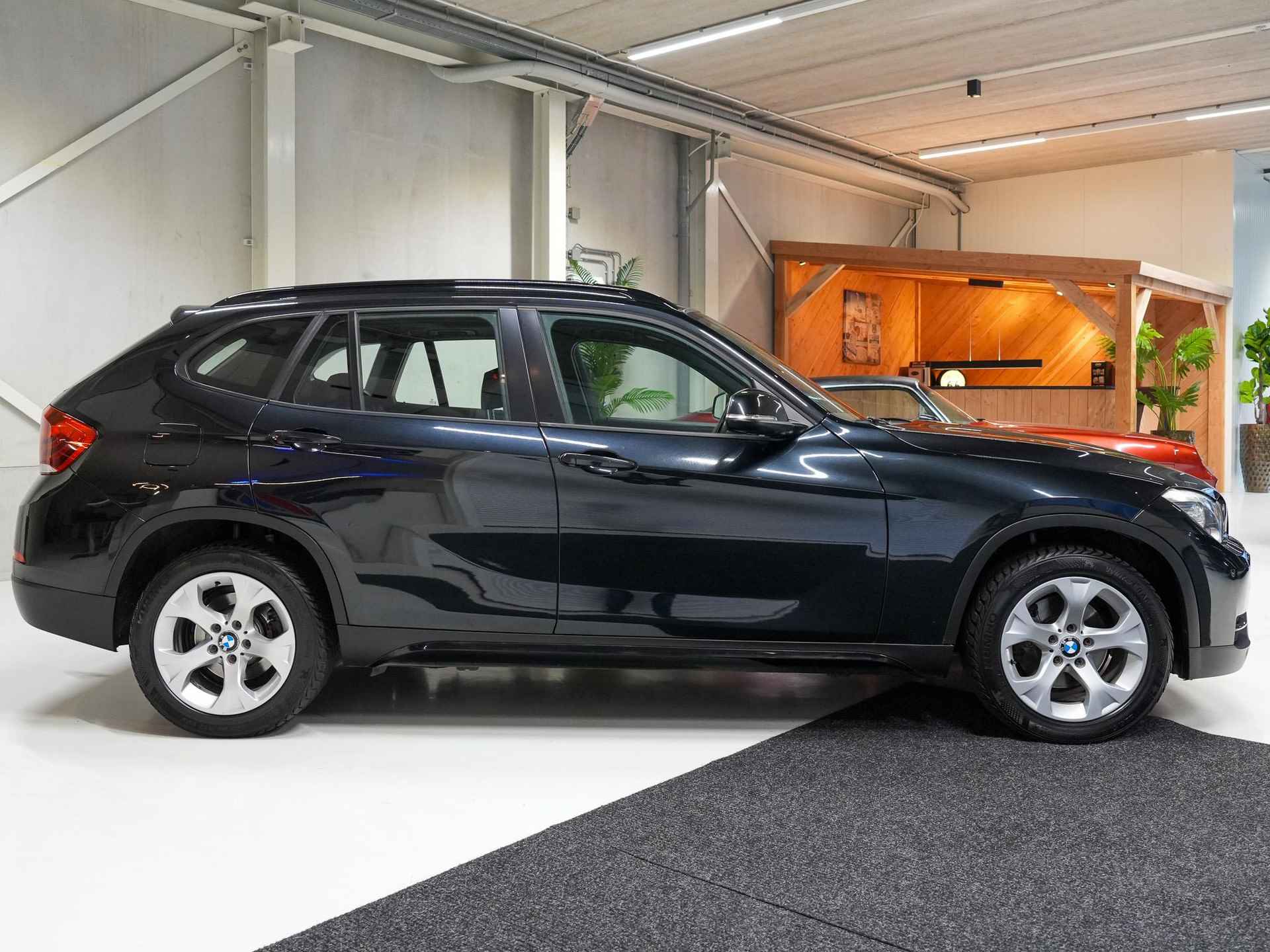 BMW X1 xDrive25d High Executive Uniek!! - 35/35