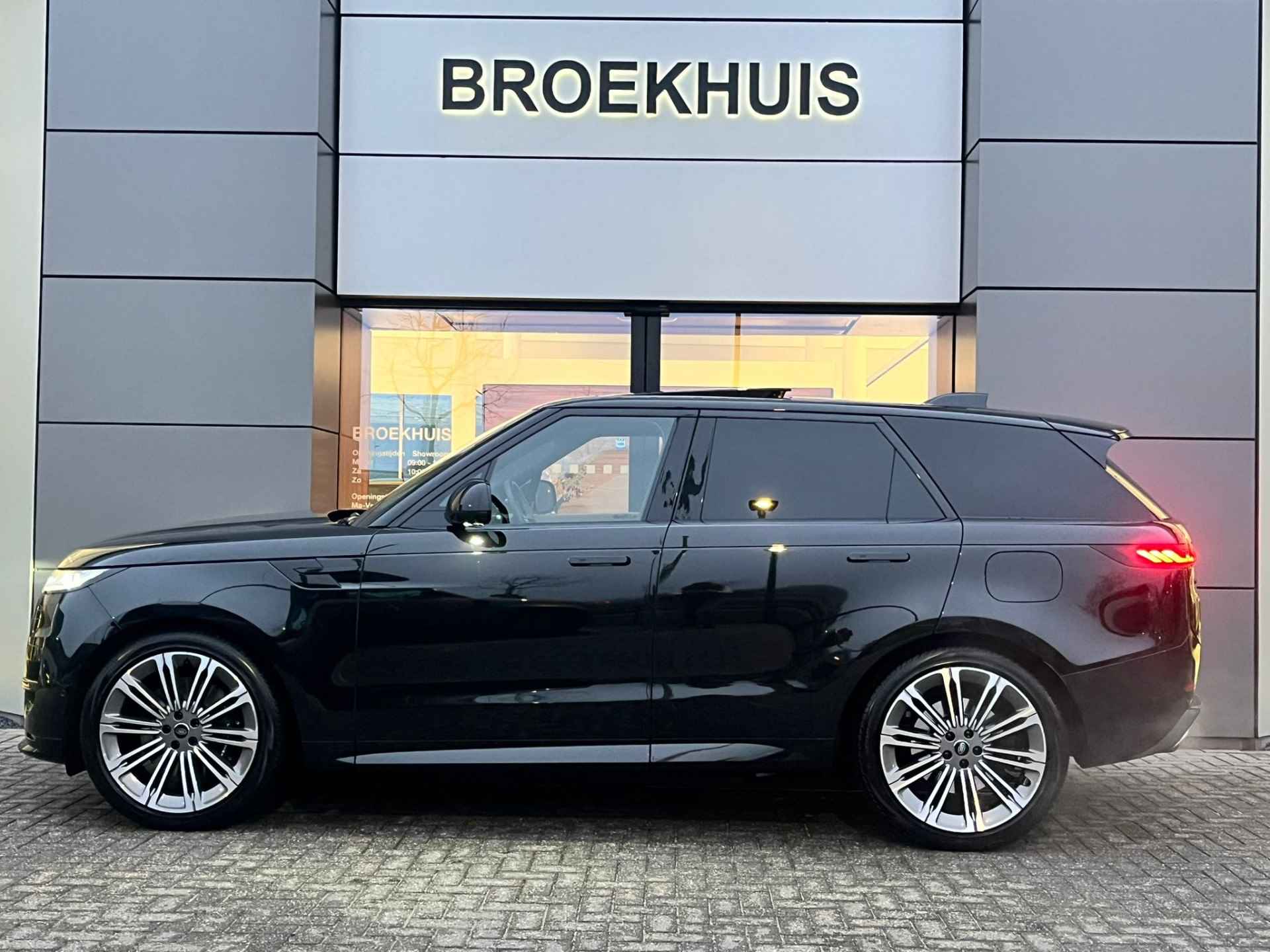 Land Rover Range Rover Sport P460e Dynamic HSE | Meridian Signature | Hot/Cold Climate | Alcantara hemel | 23 Inch | Black Pack | Head-up | Softclose - 2/13