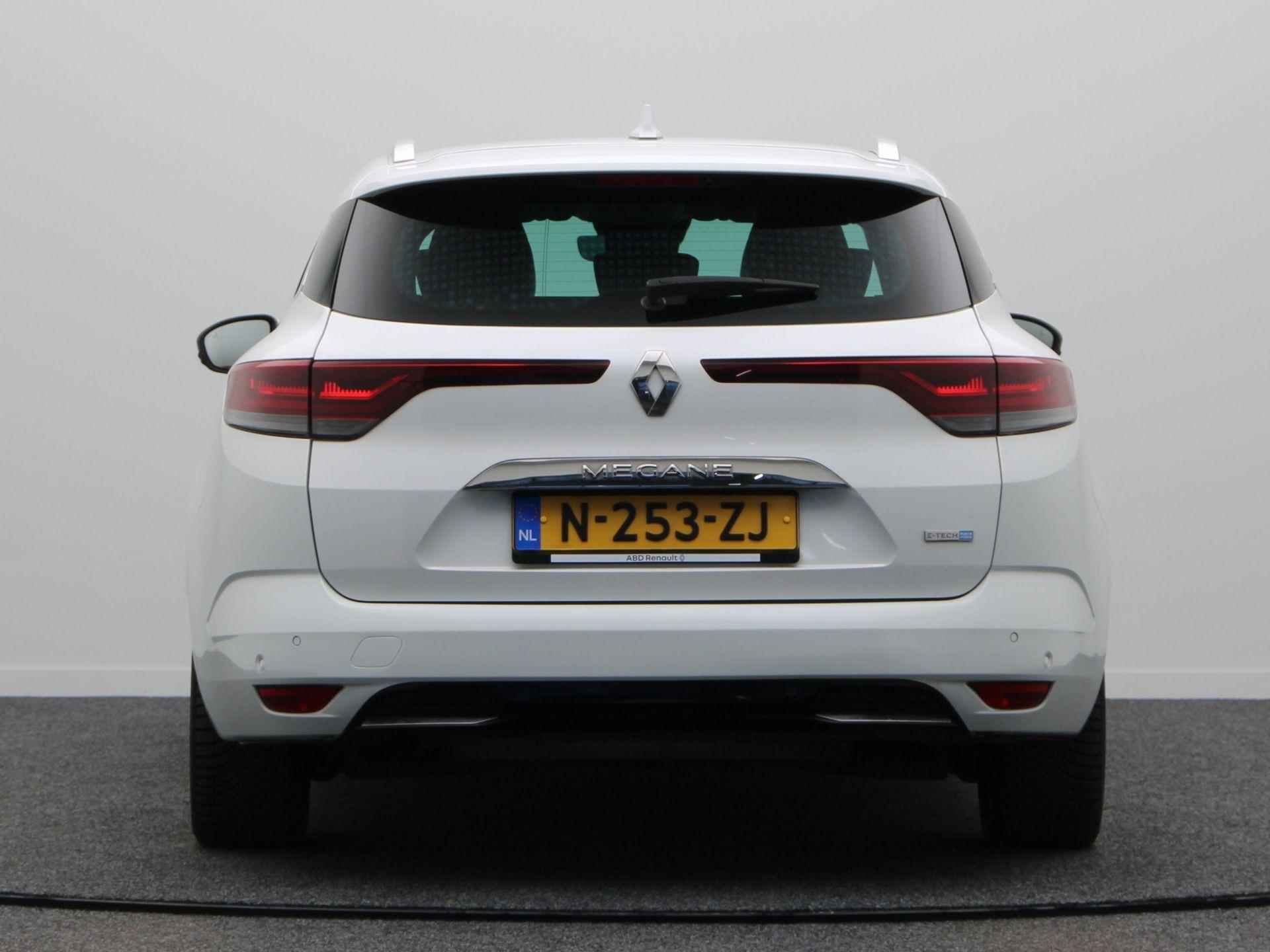 Renault Mégane Estate E-Tech Plug-In Hybrid 160 R.S. Line | BOSE Premium audio | Achteruitrijcamera | Parkeersensoren voor/achter | Head up Display - 8/53