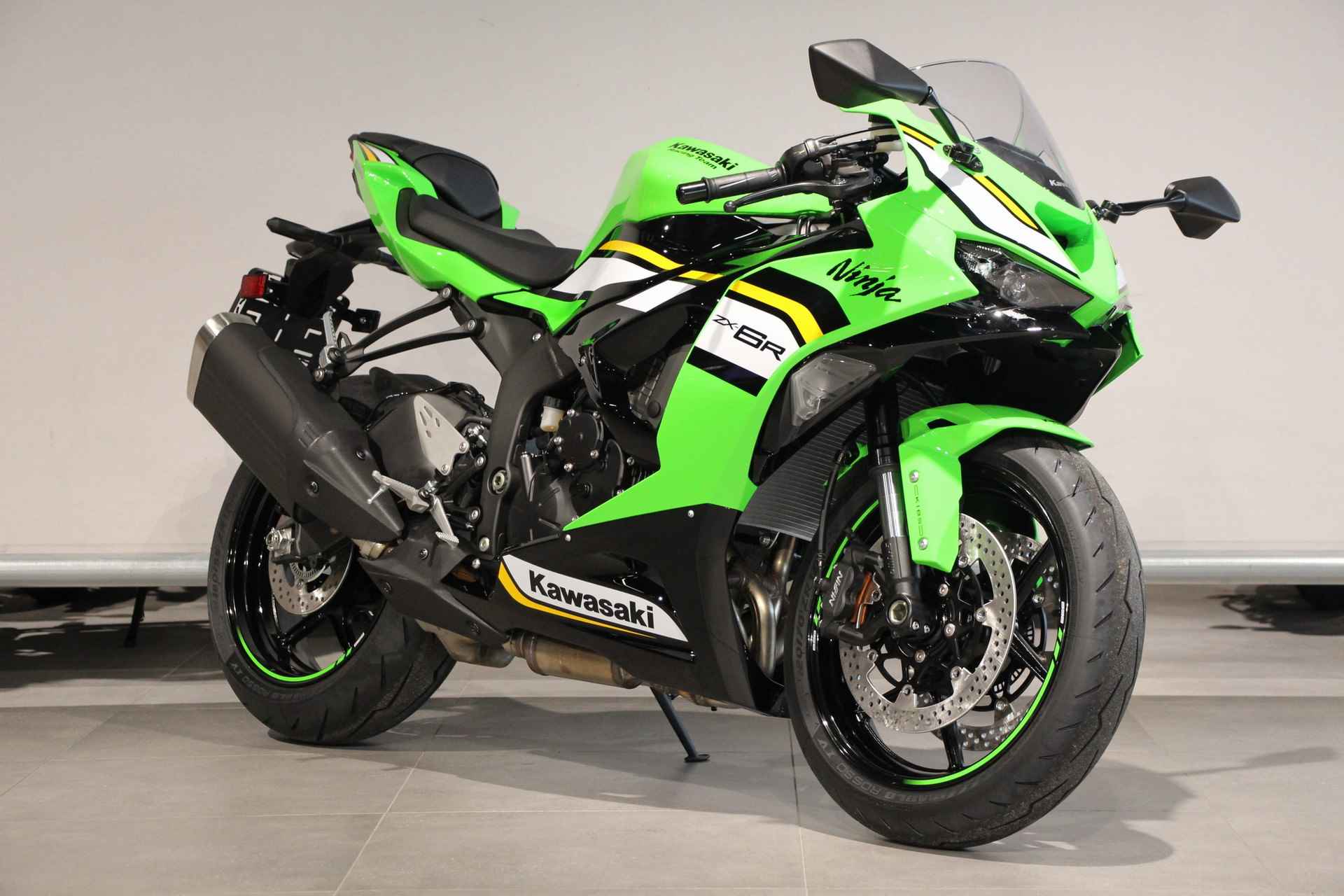 Kawasaki ZX-6 R - 2/15