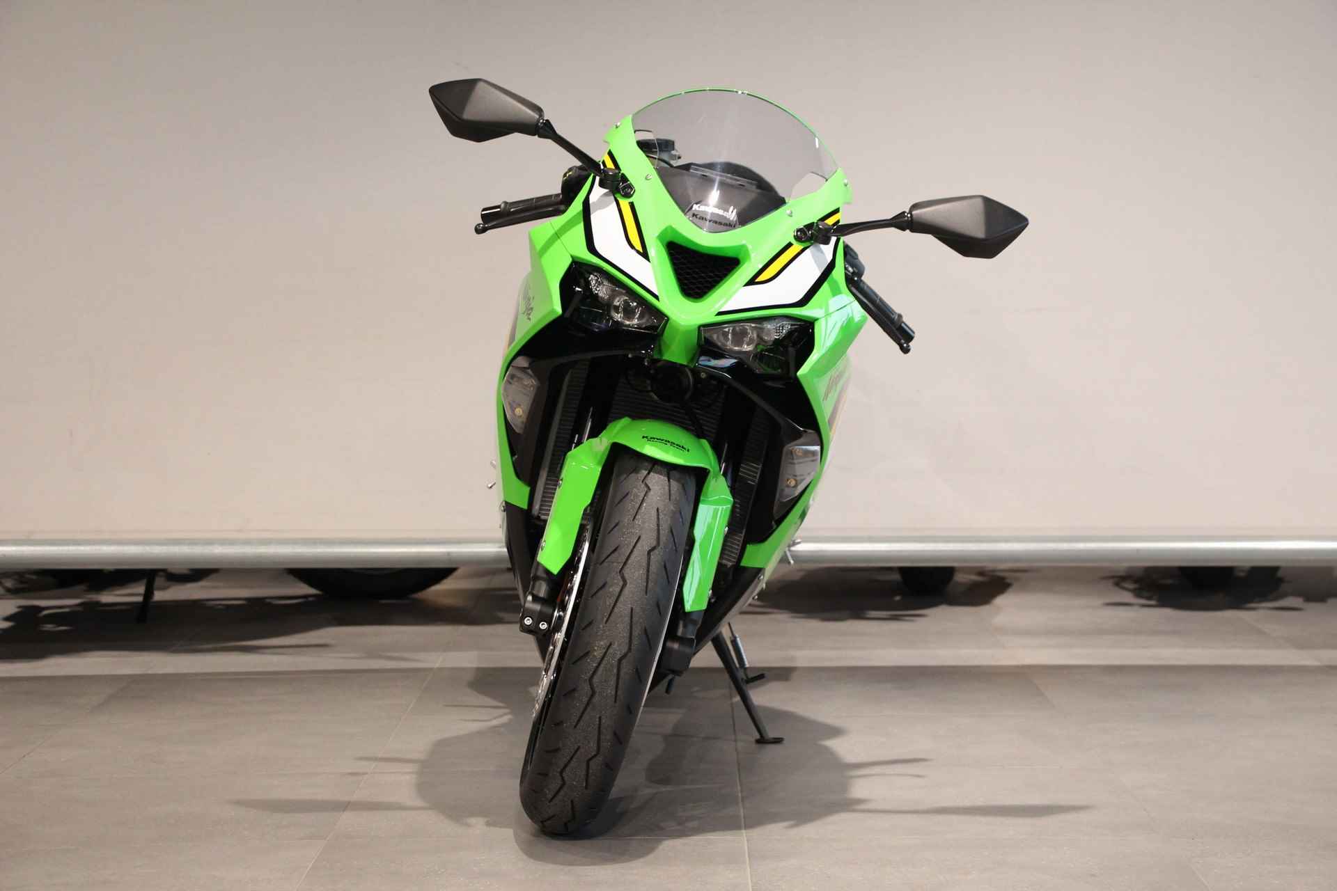 Kawasaki ZX-6 R - 3/15