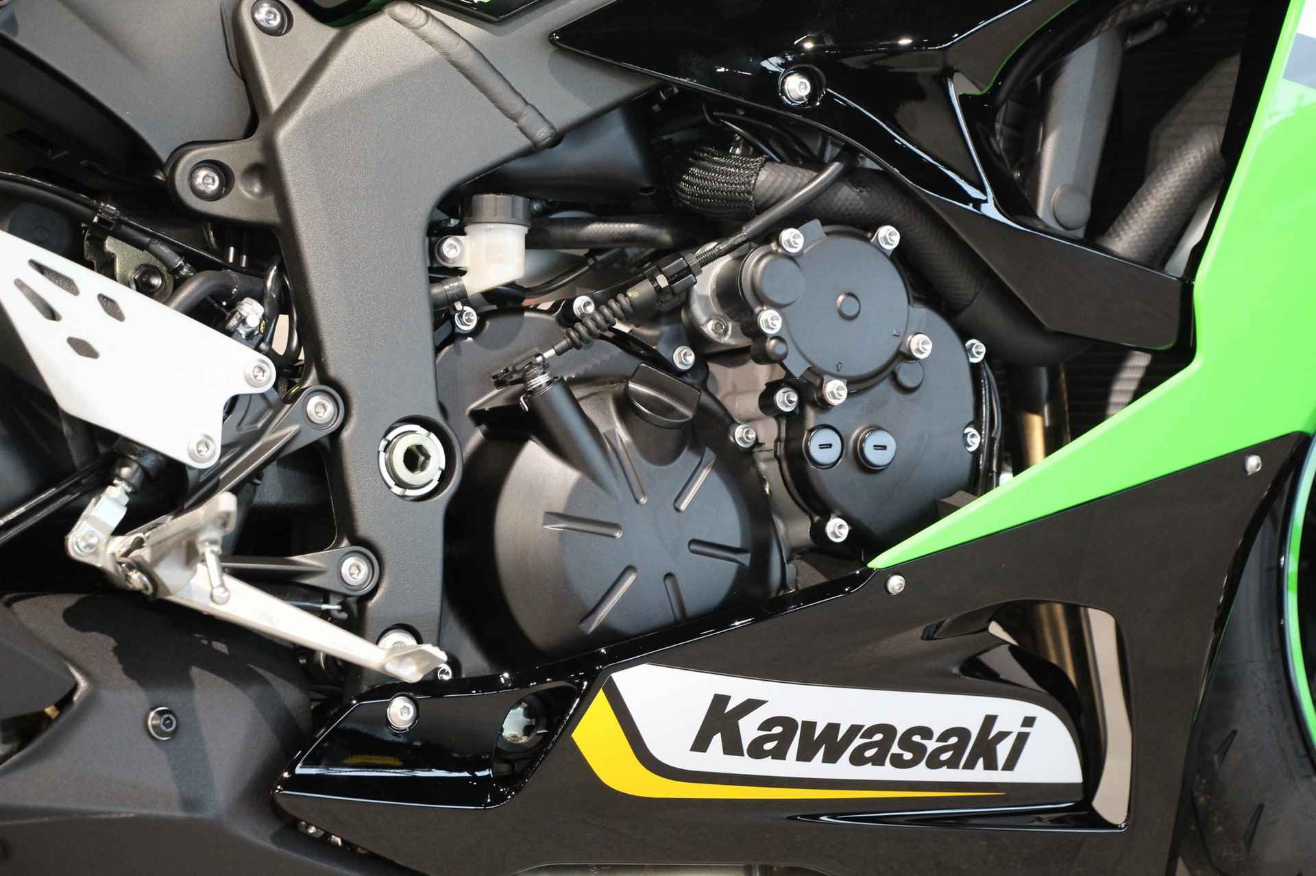 Kawasaki ZX-6 R - 9/15