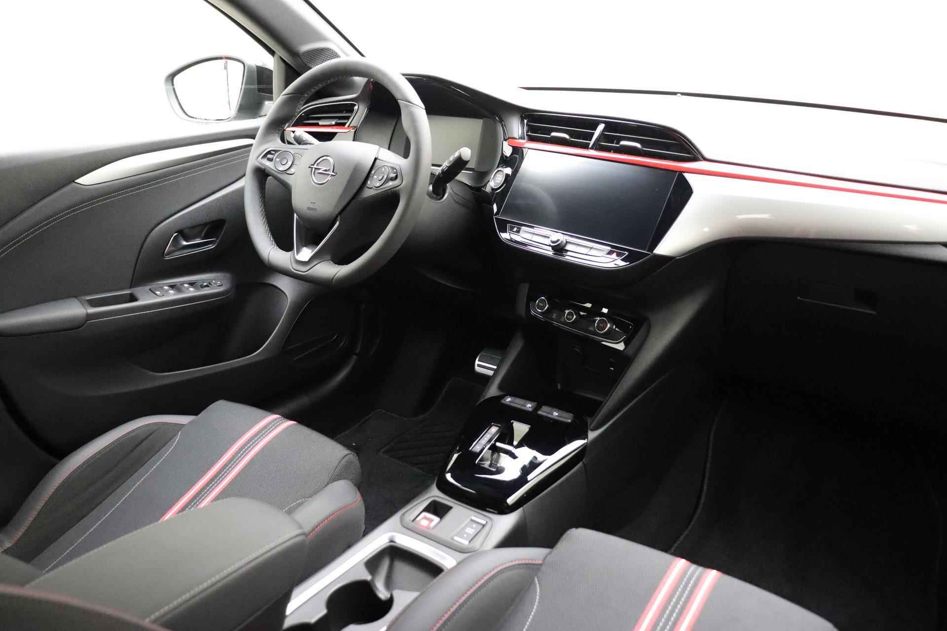 Opel Corsa 1.2 GS Line 130 PK Automaat | Navigatie | Climate control | Camera | Lichtmetalen velgen black | Zwart dak | Dodehoekassistent - 4/38