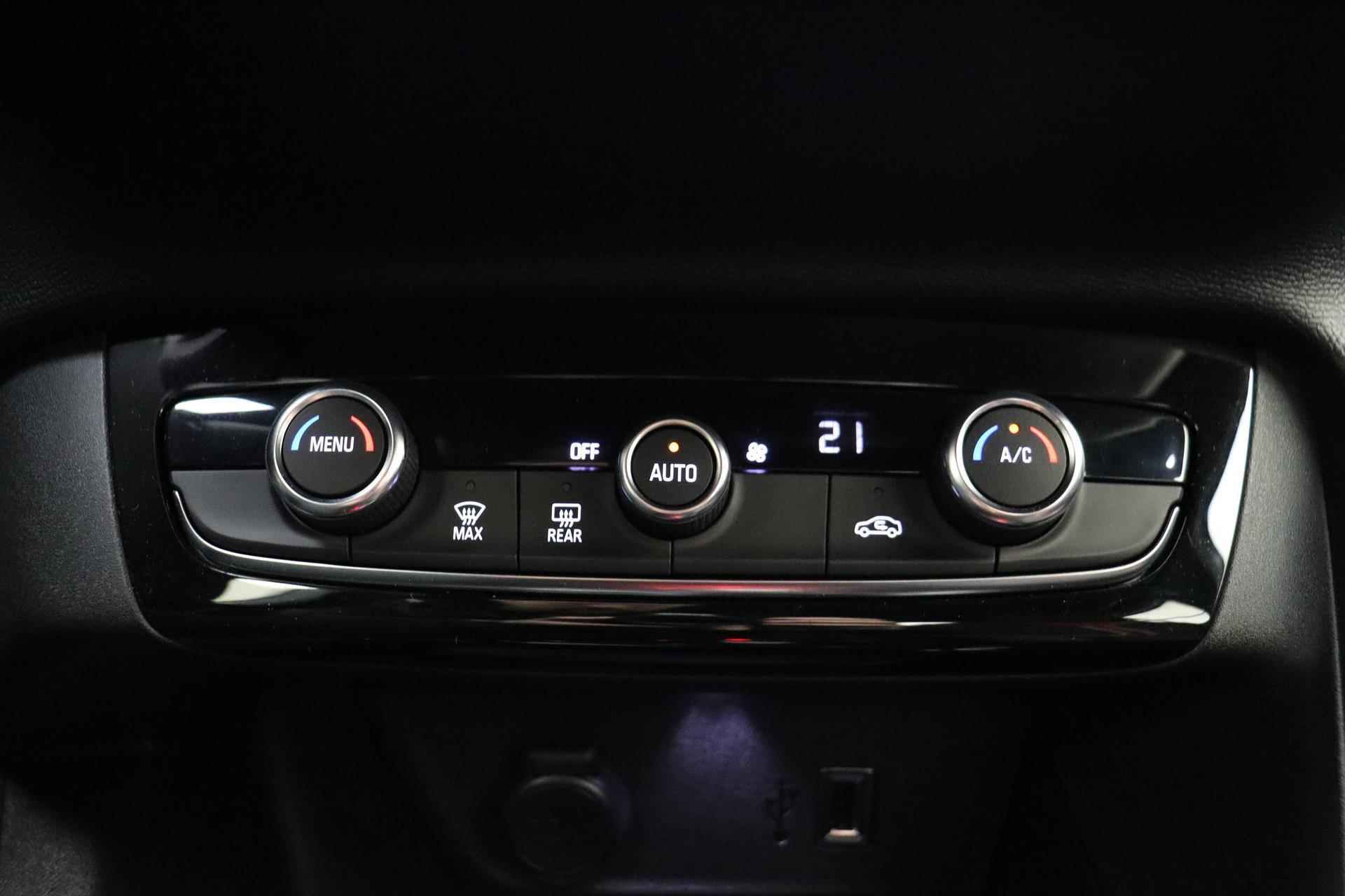 Opel Corsa 1.2 GS Line 130 PK Automaat | Navigatie | Climate control | Camera | Lichtmetalen velgen black | Zwart dak | Dodehoekassistent - 22/38