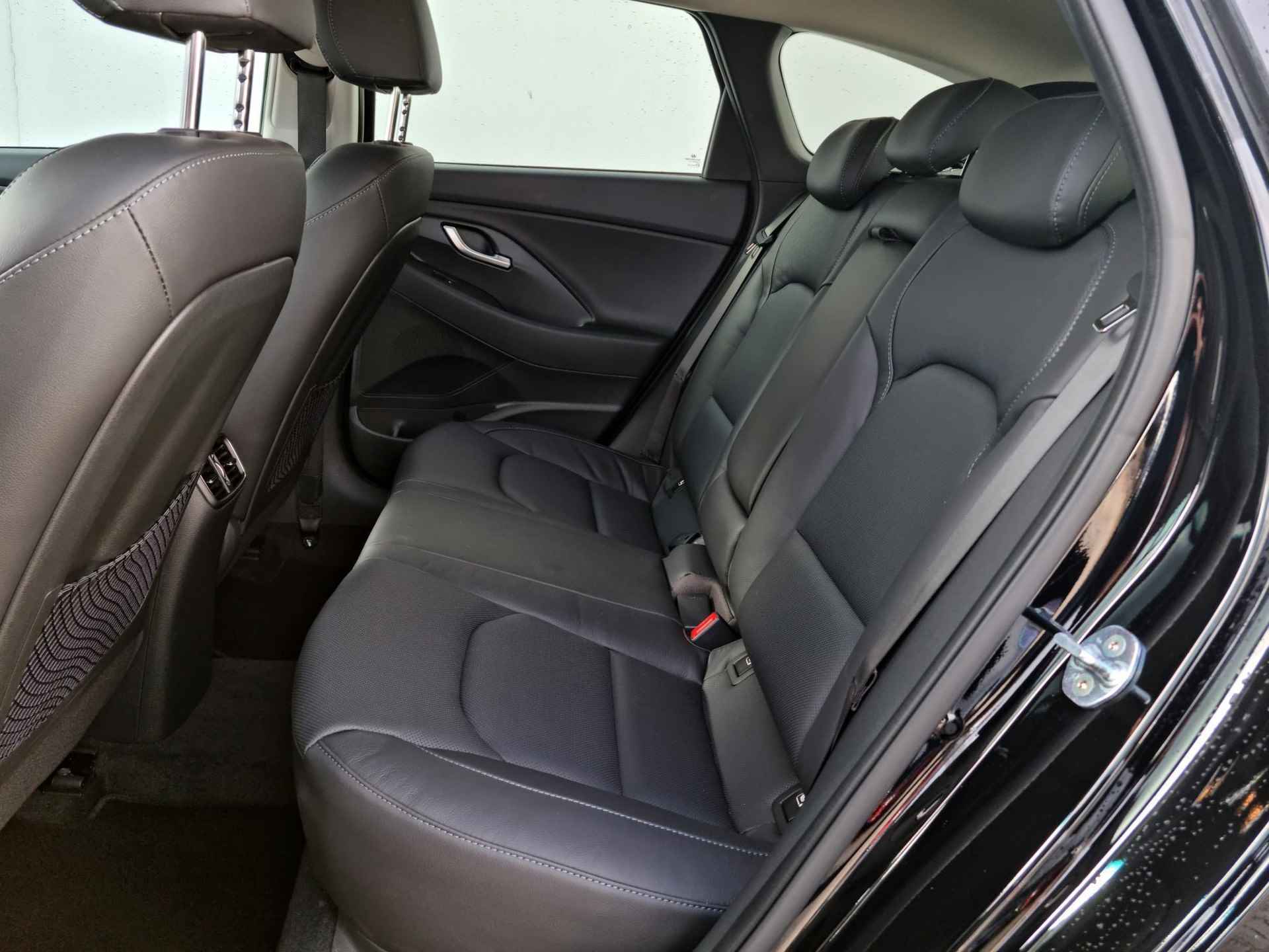 Hyundai i30 Wagon 1.5 T-GDi MHEV Premium / Private Lease Vanaf €629,- / - 7/45