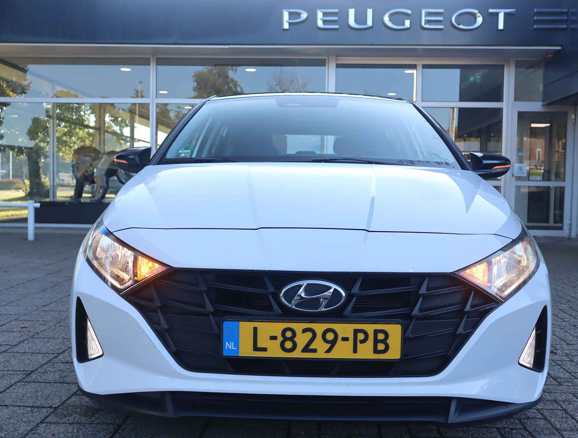 Hyundai I20 Comfort Smart 1.2 MPI 84PK, Rijklaarprijs, Navigatie Camera Lichtmetalen velgen - 15/61