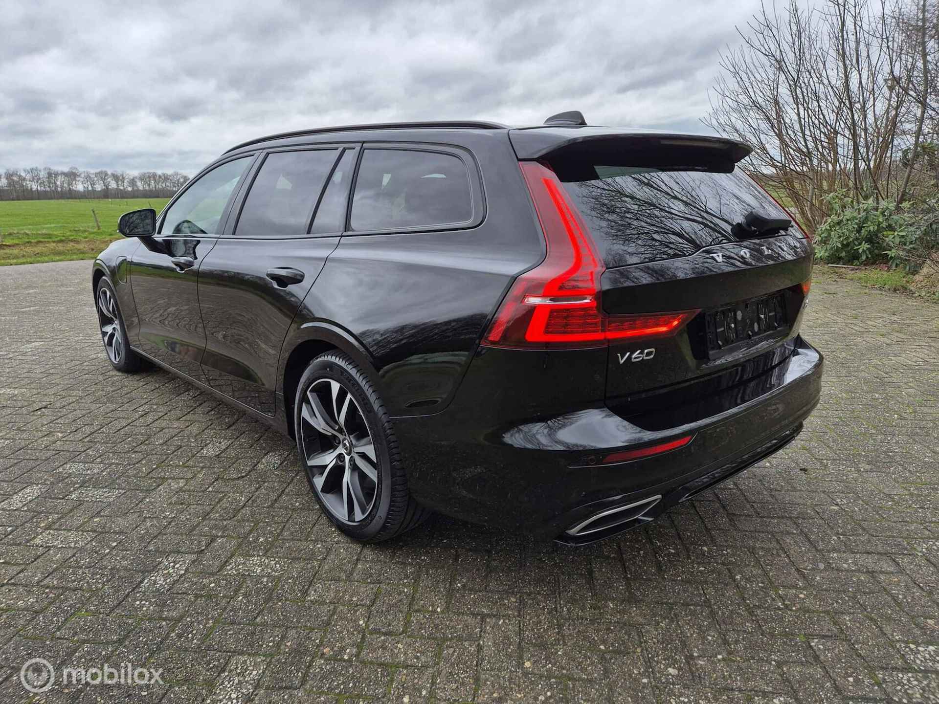 Volvo V60 2.0 T8 Twin Engine AWD R-Design|Leder - 8/40