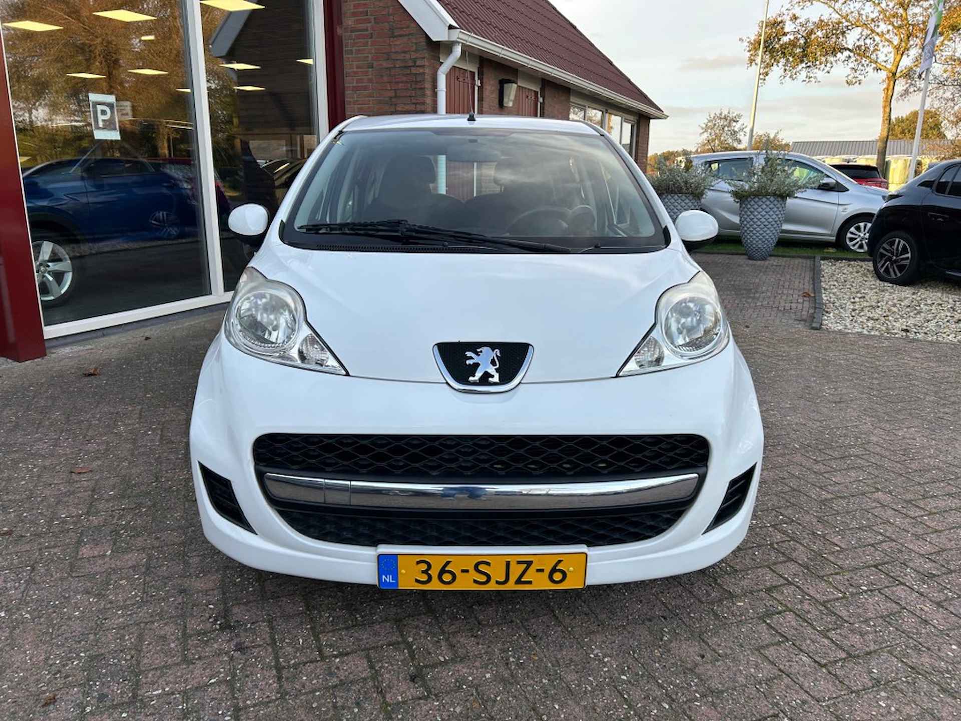 PEUGEOT 107 1.0-12V URBAN MOVE 5-DRS AIRCO/RADIO/ENZ. - 17/31