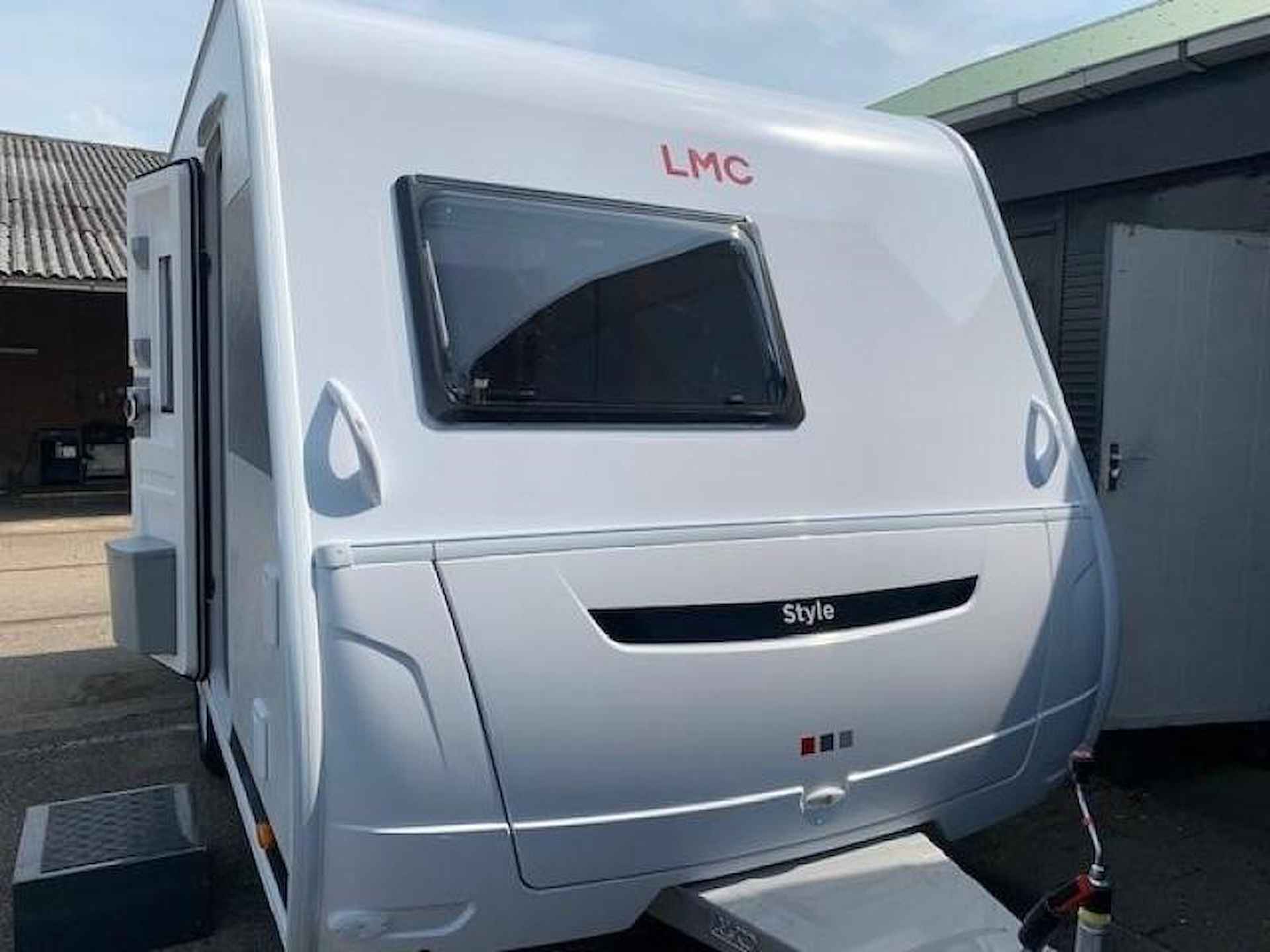 LMC Style 400 F nu tot € 3.500,- korting* - 10/11