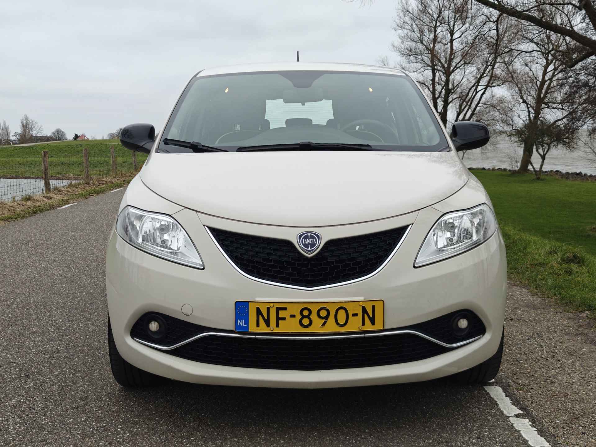 Lancia Ypsilon 0.9 TwinAir Opening Edition | Automaat - 4/36