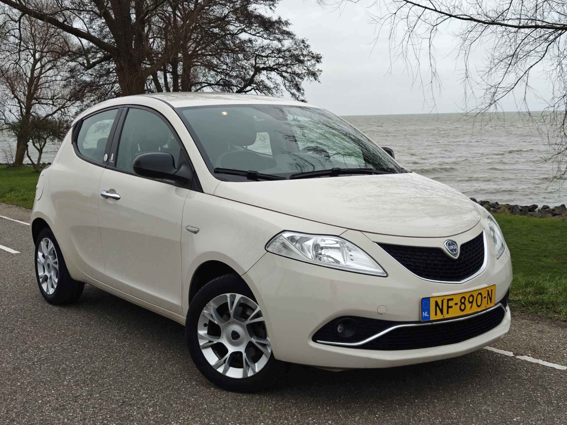 Lancia Ypsilon 0.9 TwinAir Opening Edition | Automaat - 35/36