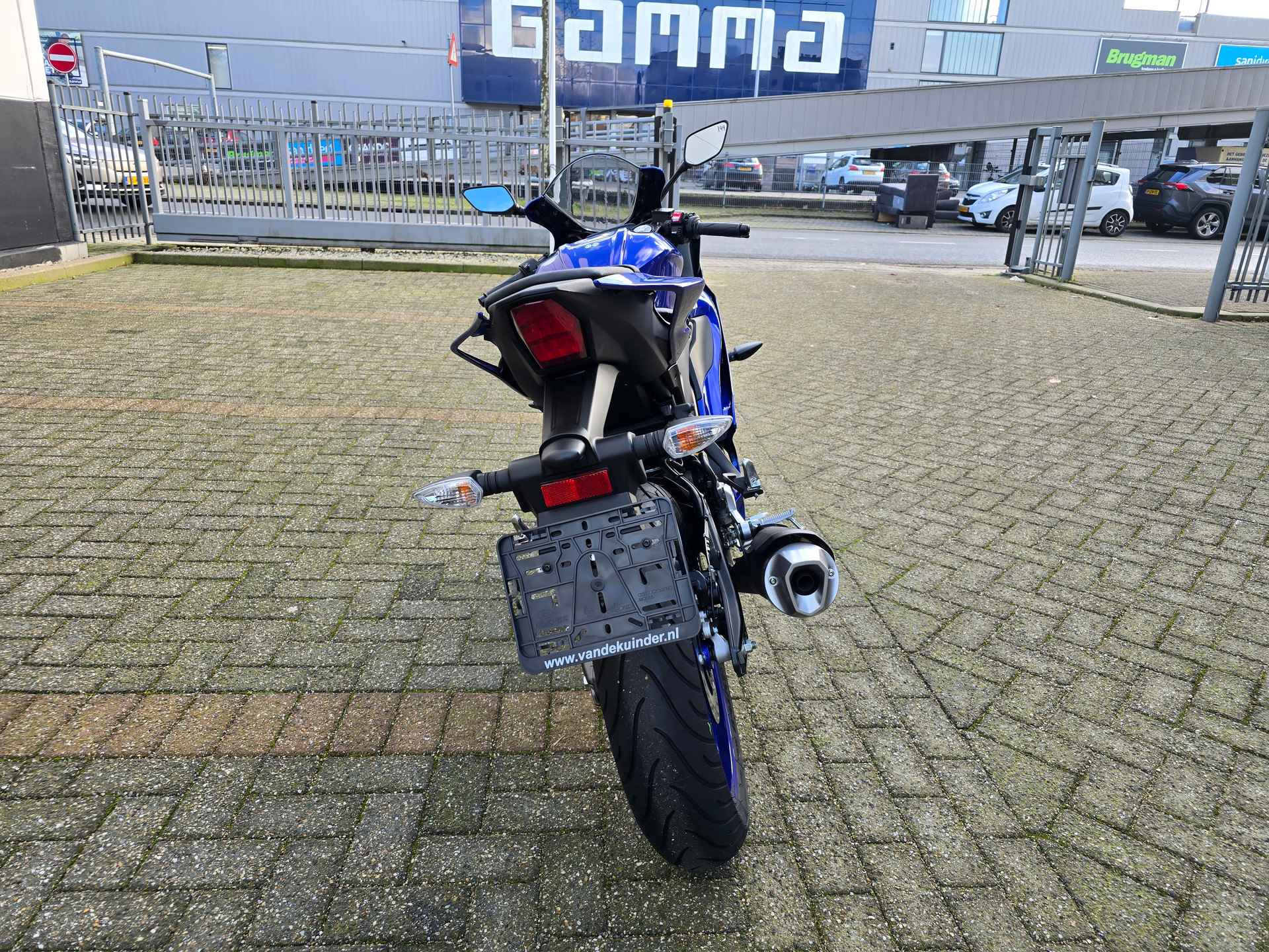 Yamaha YZF R 125 - 5/22