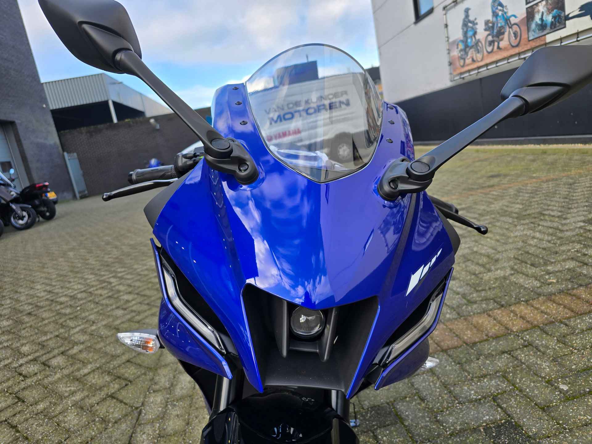 Yamaha YZF R 125 - 7/22