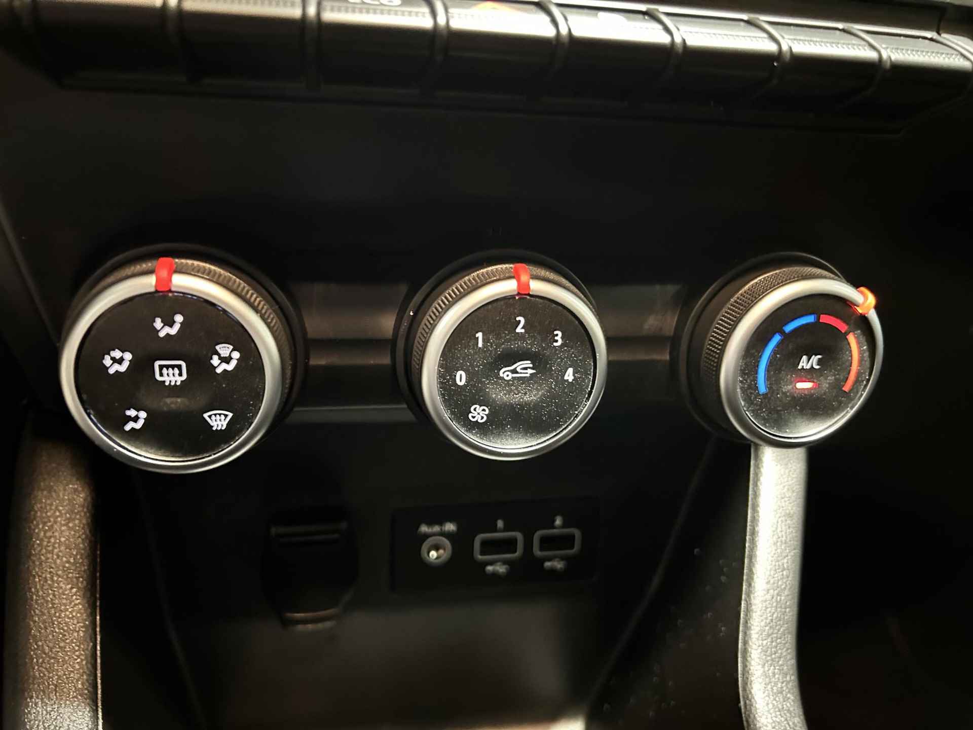 Renault Clio 1.0 TCe Zen Lichtmetalen velgen| Apple Carplay Android Auto|Parkeersensoren |Led| Airco - 25/41