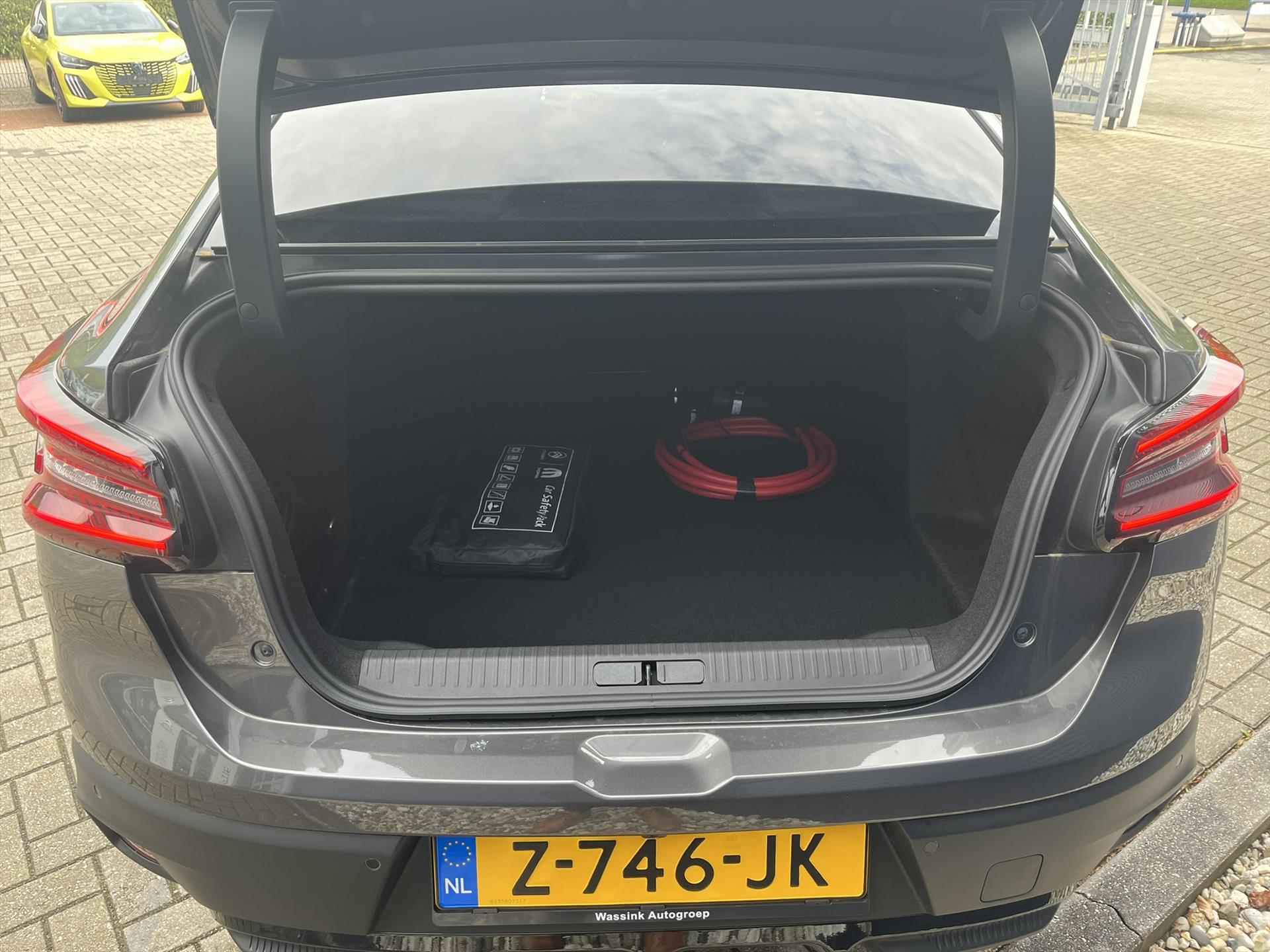 CITROEN ë-C4 X EV 54kWh 156pk Max | 400km range | Navigatie | Schuifdak | Pack hifi | 18 inch velgen - 31/37