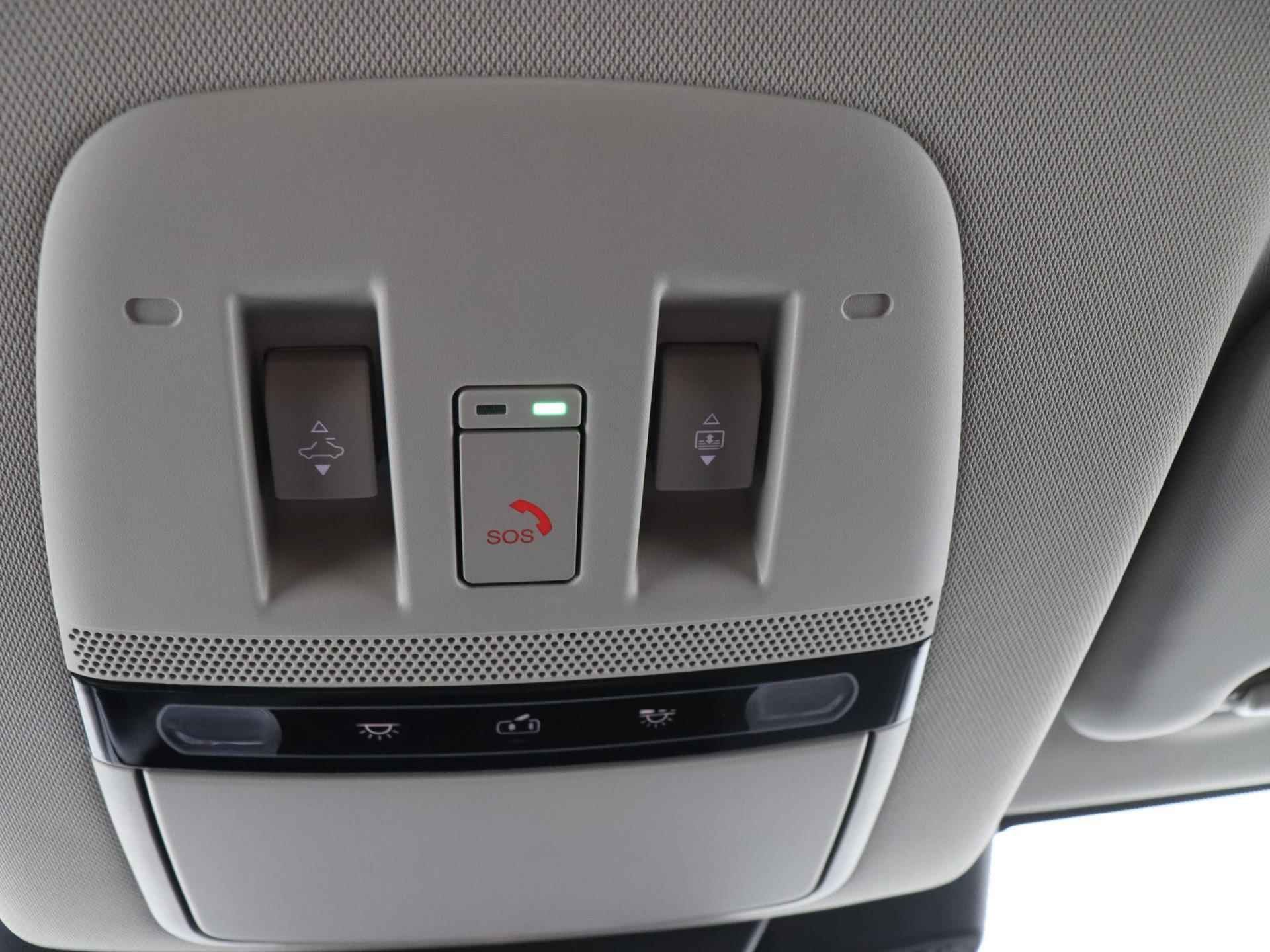 Nissan Ariya 87 kWh Evolve | Sunset Red | Duo-Tone | Panoramadak | Stoelventilatie - 22/31