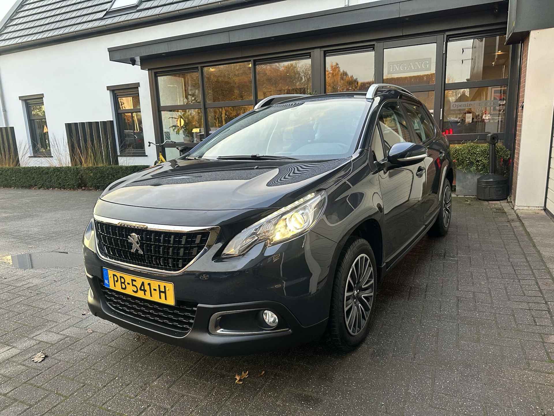 Peugeot 2008 1.2 PureTech TH/NAVI/CARPLAY *ALL-IN PRIJS* - 5/26