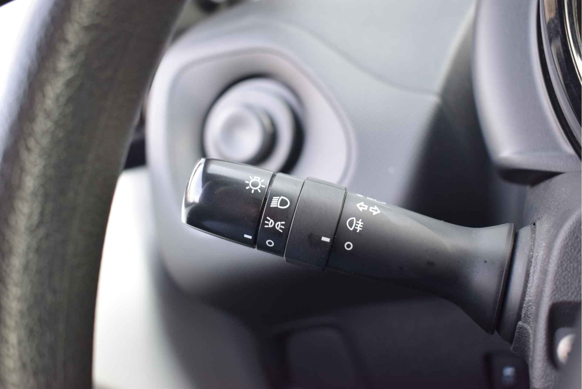 Toyota Aygo 1.0 VVT-i x-fun *Airco - Bluetooth - Limiter* - 16/35