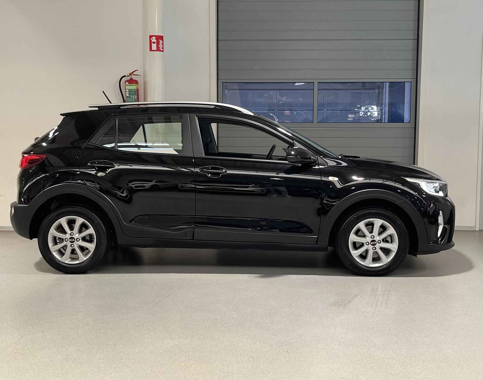 Kia Stonic 1.0 - 100PK T-GDi MHEV DynamicLine | 1e eigenaar | Camera | Airco | Bluetooth | Apple CarPlay/Android Auto | Cruise Control | Lichtmetalen Velgen | - 4/26