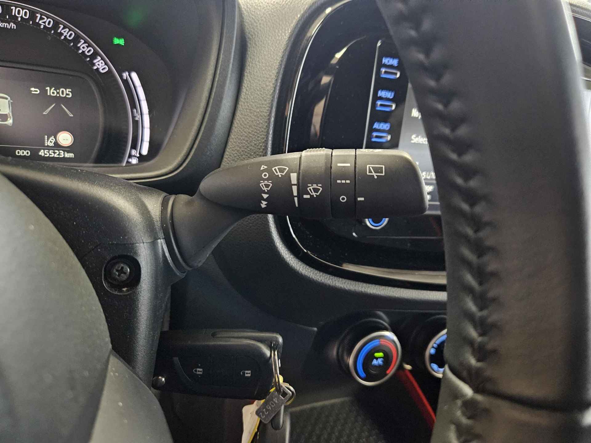 Toyota Aygo X 1.0 VVT-i MT Pulse Navigatie By App | Car play | Camera | Stoelverwarming | Cruise control | LM-Velgen | Electr Ramen ( Vestiging - Vianen Tel: 0347-371248 ) - 15/36