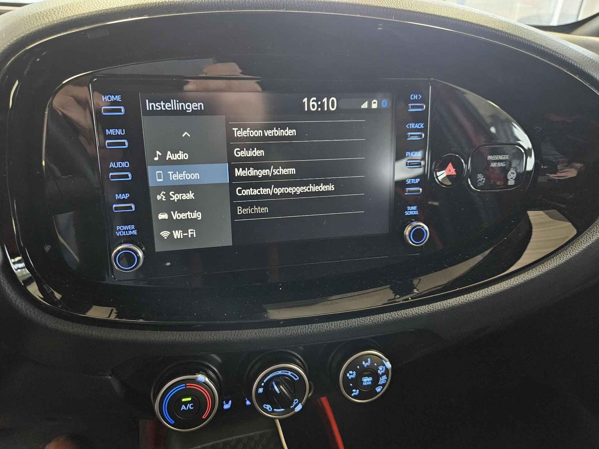 Toyota Aygo X 1.0 VVT-i MT Pulse Navigatie By App | Car play | Camera | Stoelverwarming | Cruise control | LM-Velgen | Electr Ramen ( Vestiging - Vianen Tel: 0347-371248 ) - 28/36