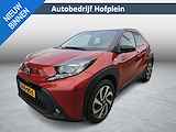 Toyota Aygo X 1.0 VVT-i MT Pulse Navigatie By App | Car play | Camera | Stoelverwarming | Cruise control | LM-Velgen | Electr Ramen ( Vestiging - Vianen Tel: 0347-371248 )