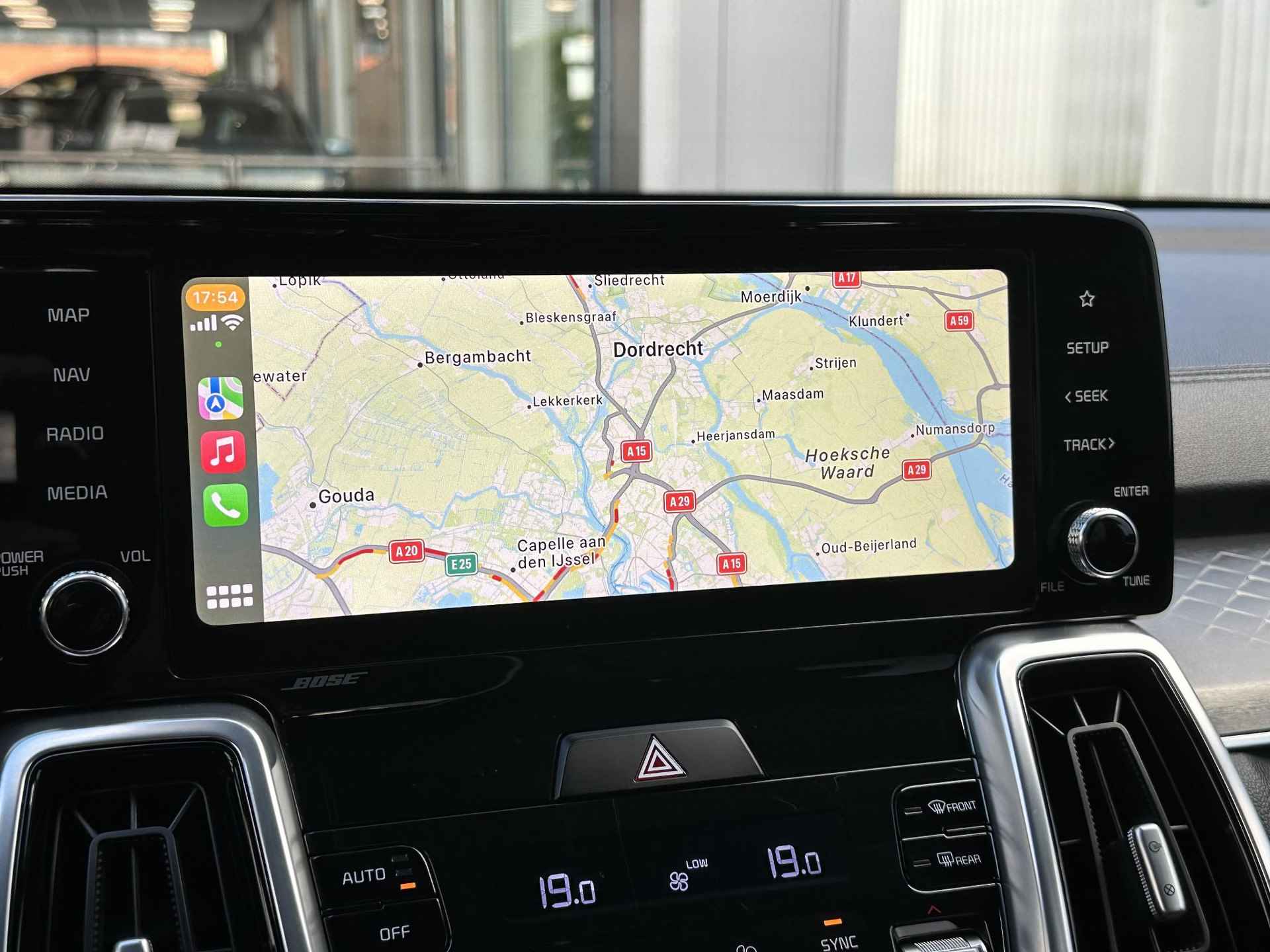 Kia Sorento 1.6 T-GDI Plug-in Hybrid 4WD ExecutiveLine 7p. | Pano-Dak/Leder/HUD/19"/Navi/Carplay - 9/94