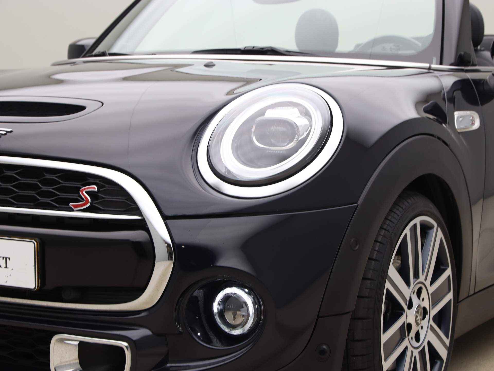 MINI Cabrio Cooper S MINI Yours Uitvoering Aut. - 28/33