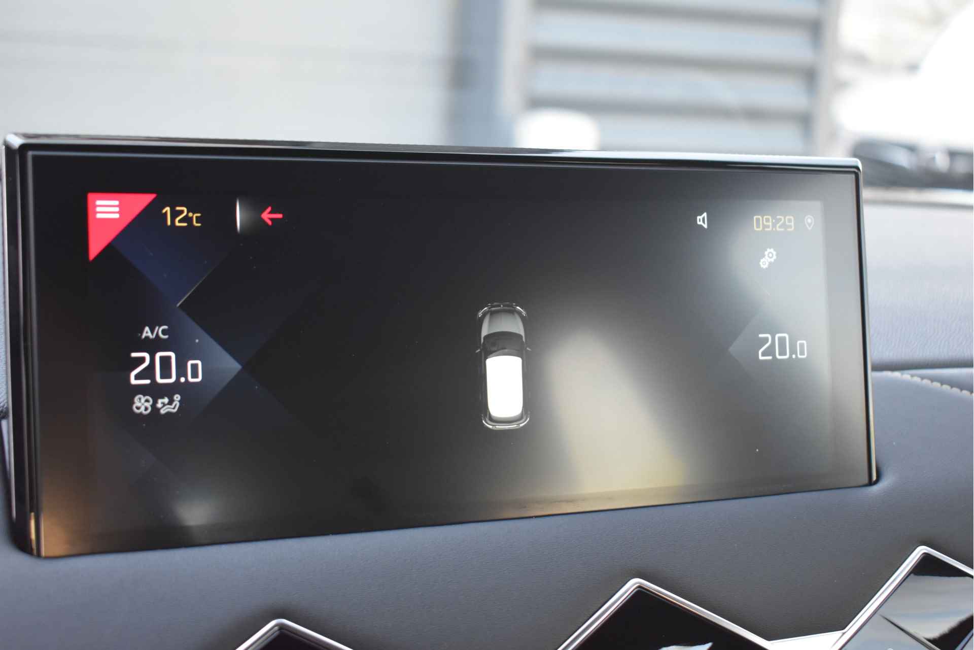 DS DS 3 1.2 PureTech Montmartre | Navigatie 3D | AllSeason | Parkeersensoren | Keyless-Start | Apple Carplay | Android Auto | !! - 21/49