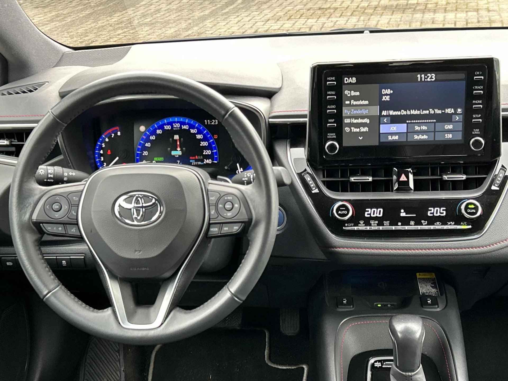 Toyota Corolla 2.0 Hybrid Executive Bi-Tone **APPLE CARPLAY/ DRAADLOOS OPLADEN/ 36 MAANDEN GARANTIE** - 7/33