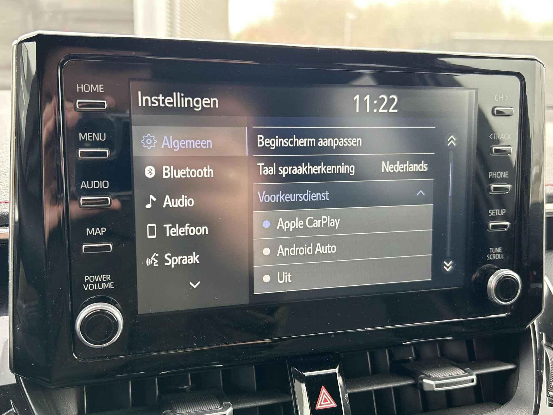 Toyota Corolla 2.0 Hybrid Executive Bi-Tone **APPLE CARPLAY/ DRAADLOOS OPLADEN/ 36 MAANDEN GARANTIE** - 15/33