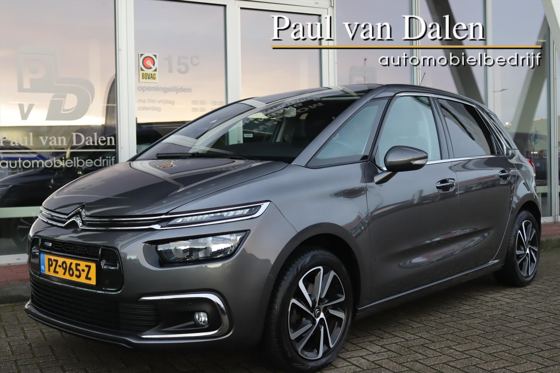 Citroen C4 Picasso 1.2 Puretech 130PK AUTOMAAT FEEL Navi | Camera | Afn. Trekhaak |  Clima | Apple Carplay | Nieuwstaat |