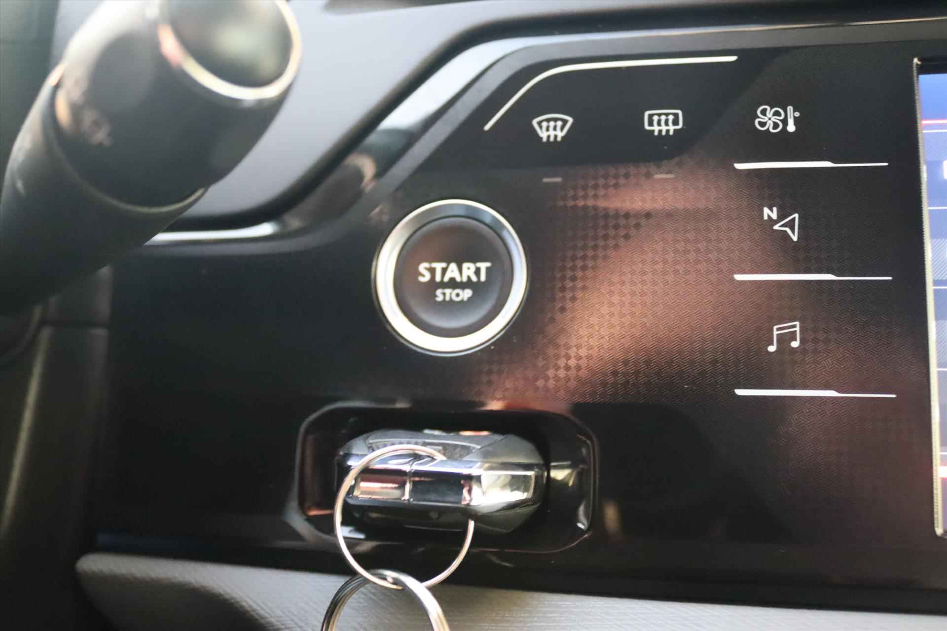 Citroen C4 Picasso 1.2 Puretech 130PK AUTOMAAT FEEL Navi | Camera | Afn. Trekhaak |  Clima | Apple Carplay | Nieuwstaat | - 25/51