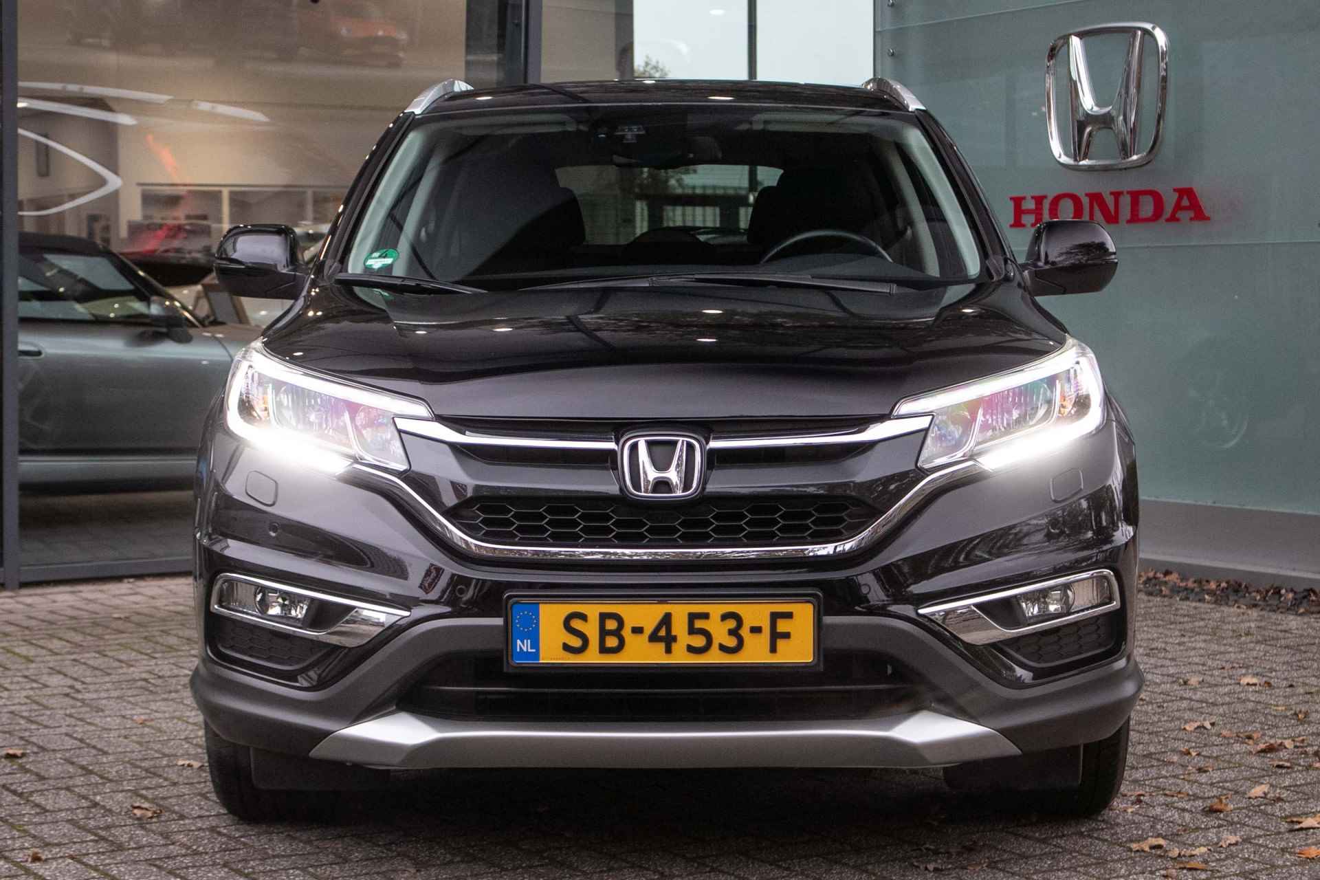 Honda CR-V 2.0i Elegance Edition -All in rijklaarprijs | Trekhaak | Cruise-contr. | Roofrail | 12 mnd Bovag - 10/43