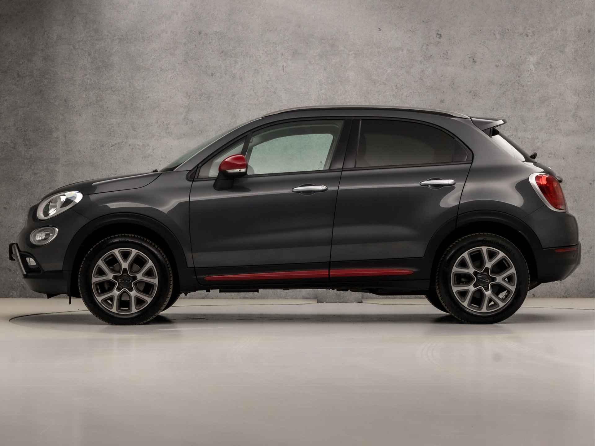 Fiat 500X 1.4 Turbo MultiAir Lounge (NAVIGATIE, CLIMATE, STOELVERWARMING, CAMERA, LEDER, SPORTSTOELEN, GETINT GLAS, CRUISE, KEYLESS, NIEUWSTAAT) - 2/39