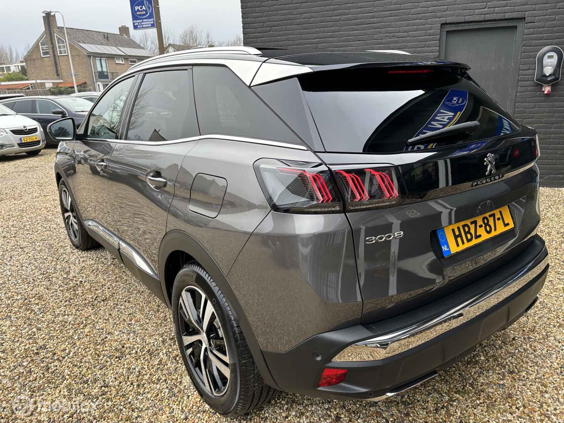 Peugeot 3008 1.6 HYbrid 225 GT panodak | adaptive cruise control | navigatie | dodehoek | keyless - 31/54