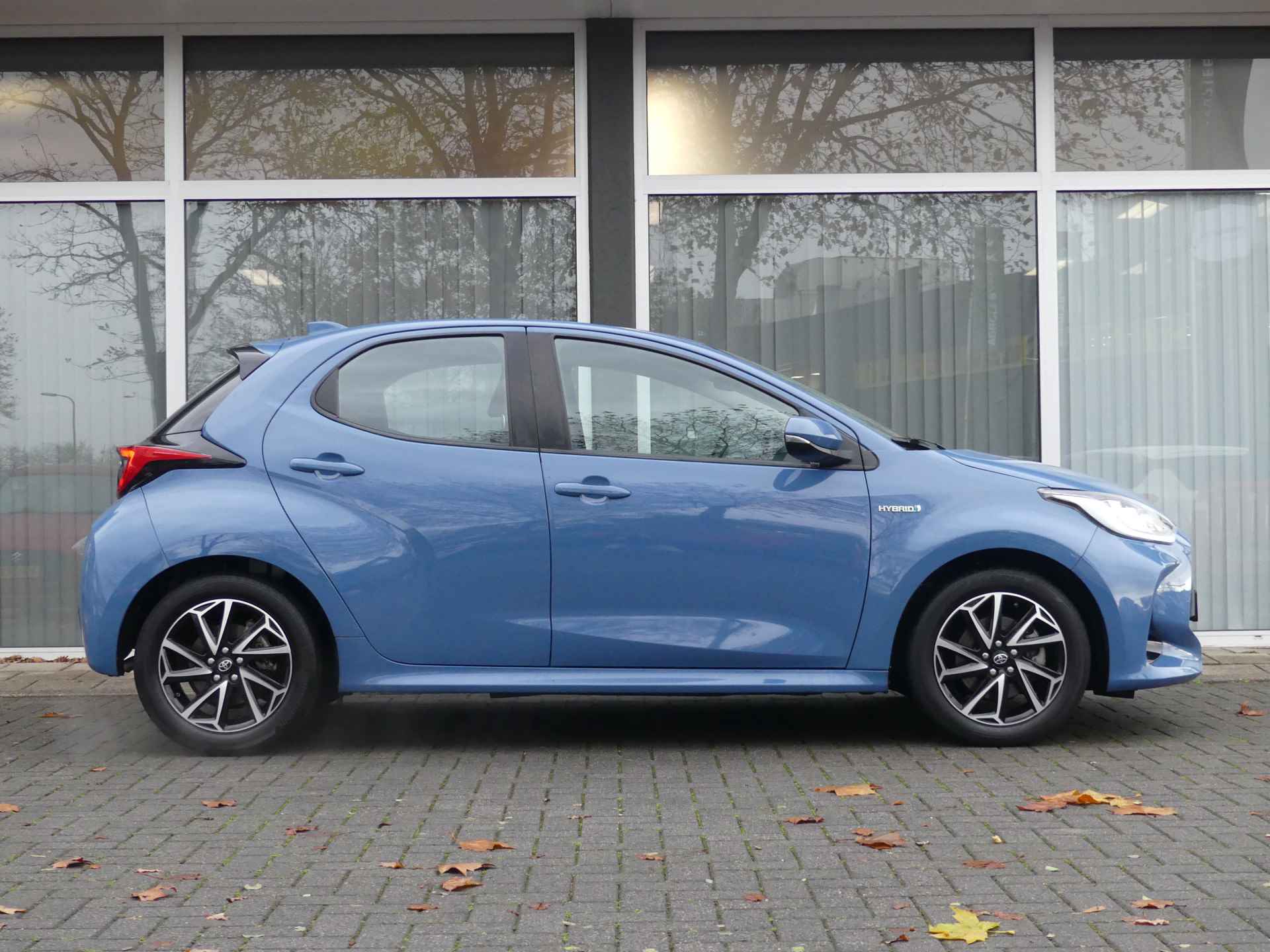 Toyota Yaris 1.5 Hybrid First Edition Automaat, Applecarpl./Andr. Auto, Airco, Navigatie - 3/29