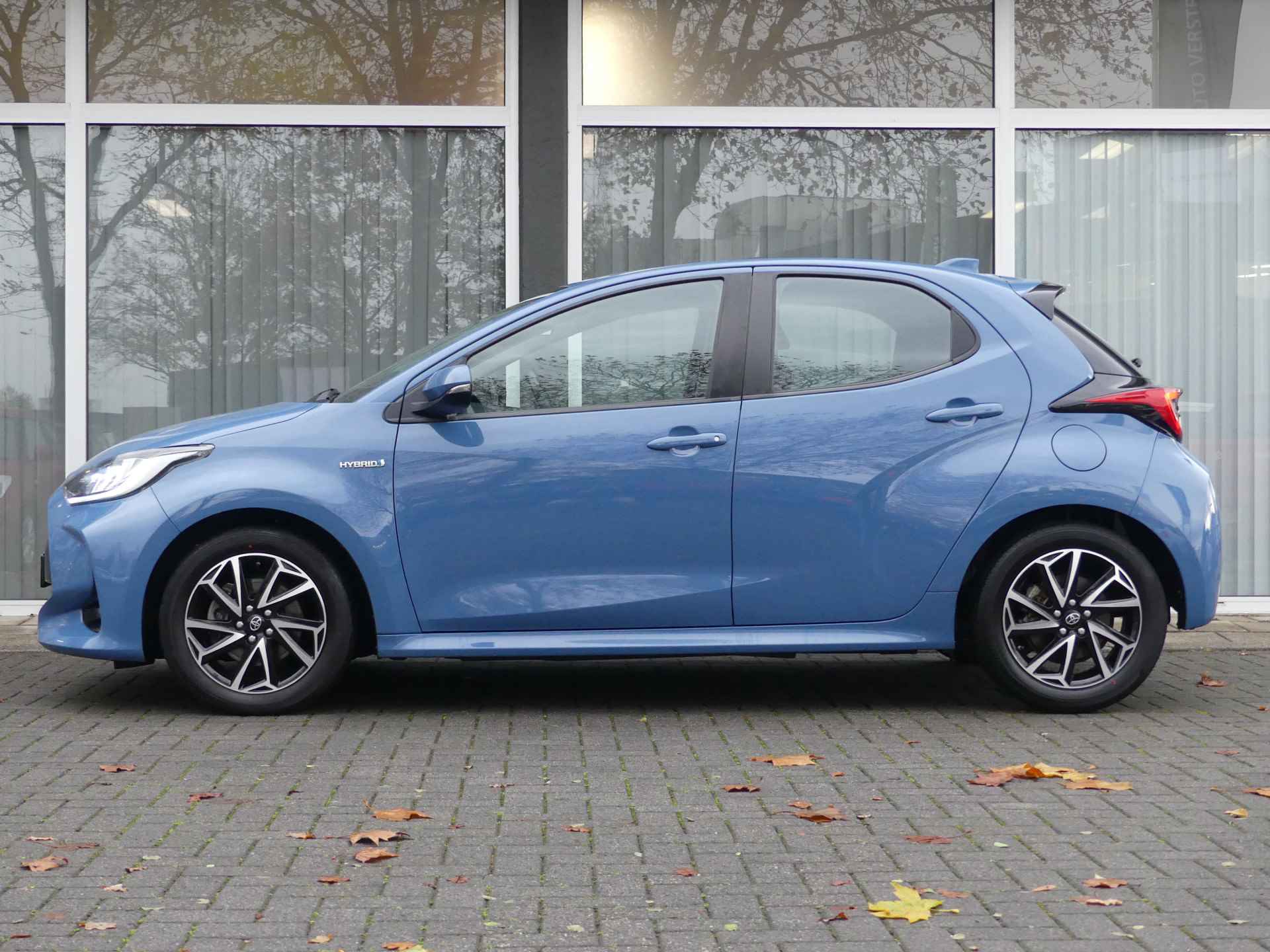 Toyota Yaris 1.5 Hybrid First Edition Automaat, Applecarpl./Andr. Auto, Airco, Navigatie - 4/29