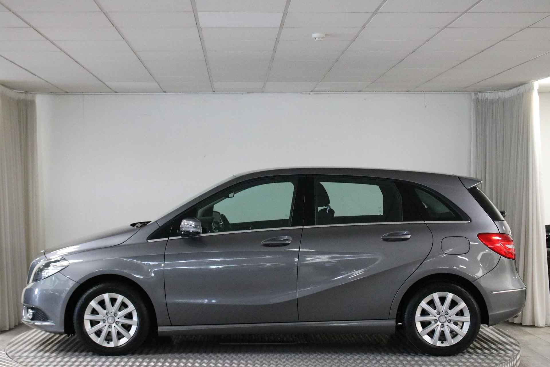 Mercedes-Benz B-klasse 180 Ambition 122 PK. Airco | Navi | Lichtmetaal | Elek. ramen | Nette auto! - 9/35